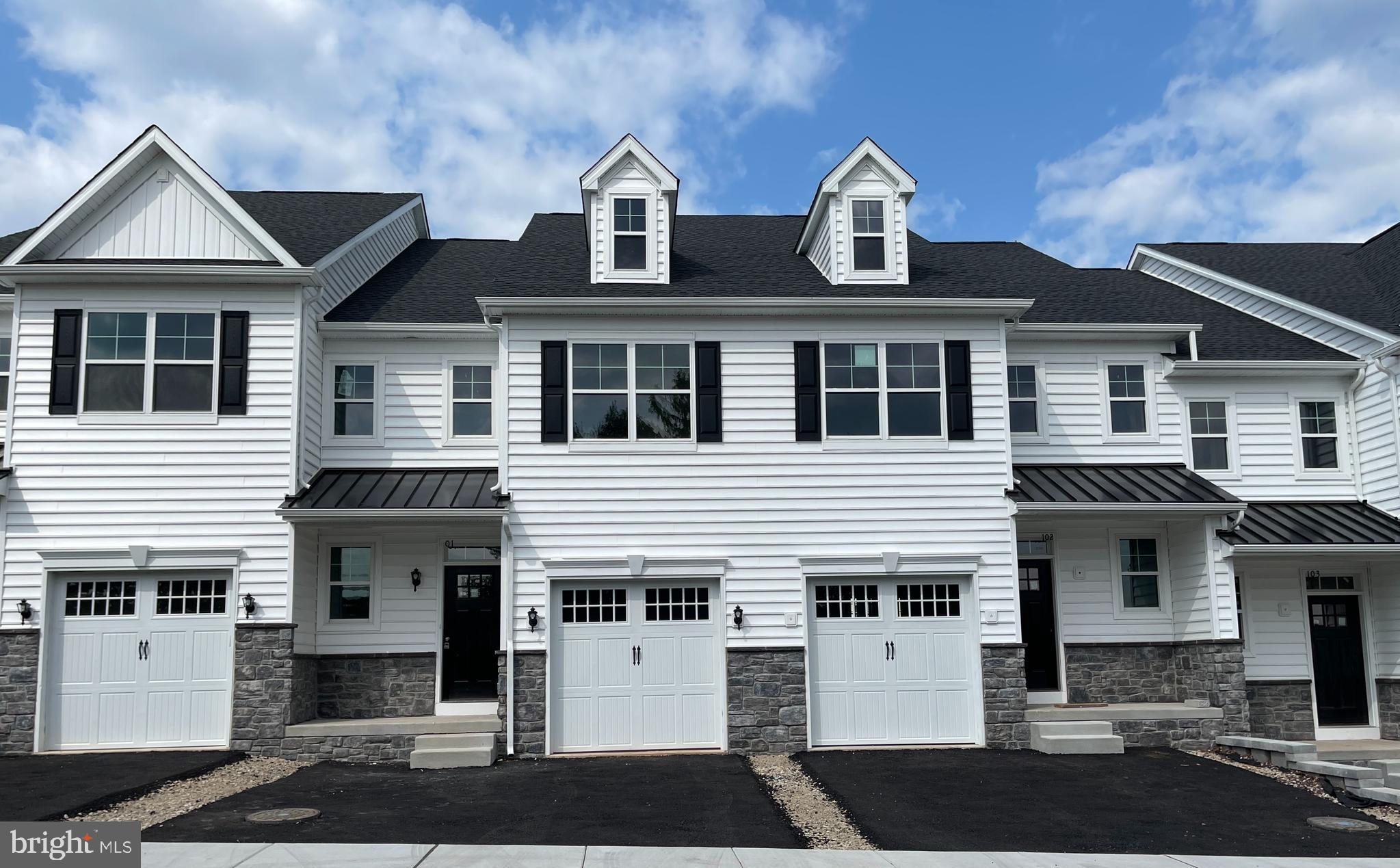 THE RESERVE AT OLD ARCH - Residential