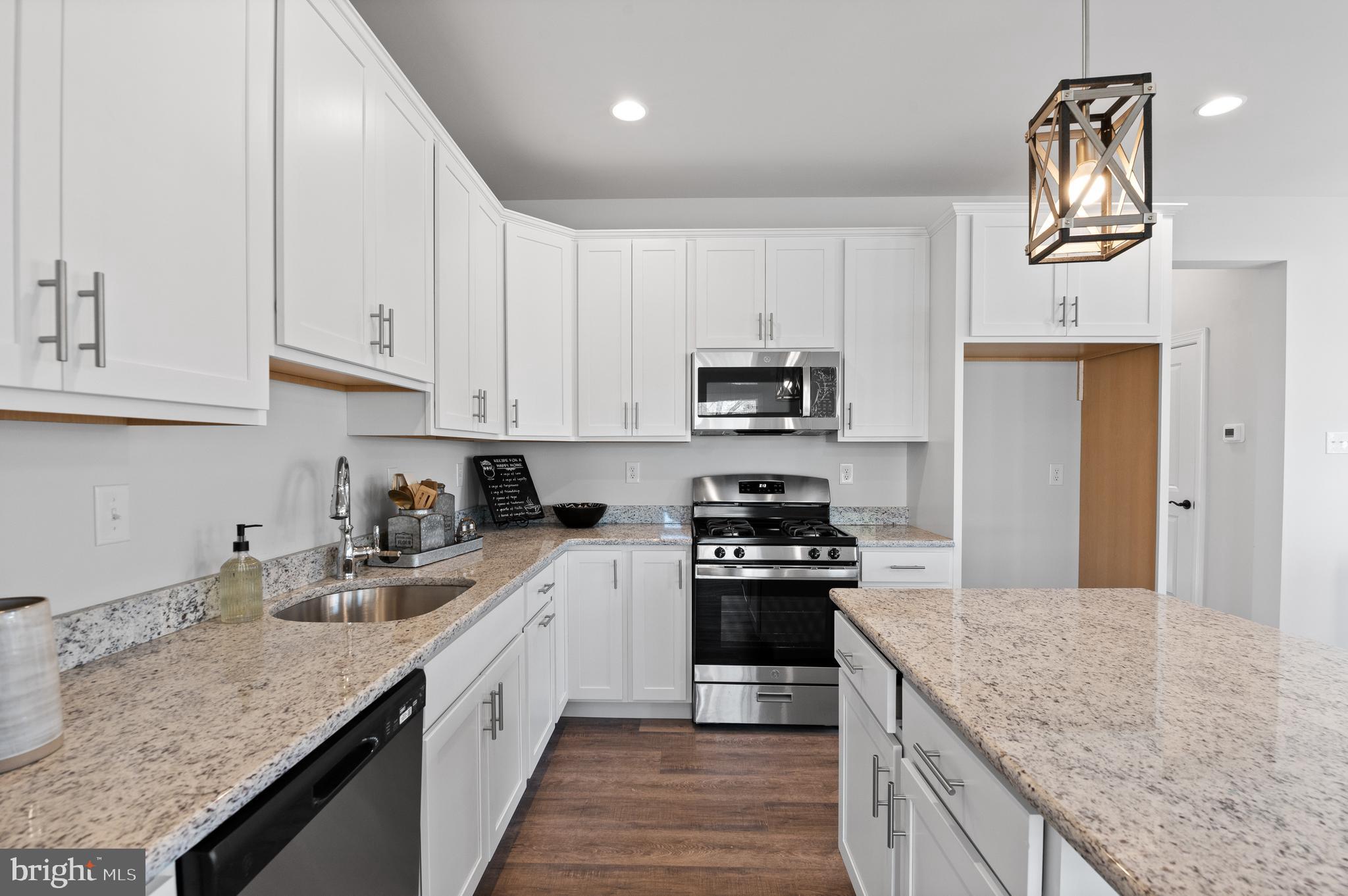 THE RESERVE AT OLD ARCH - Residential