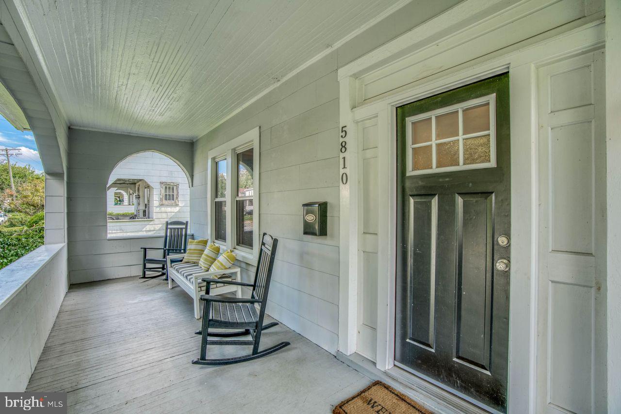 GLEN OAKS - Residential