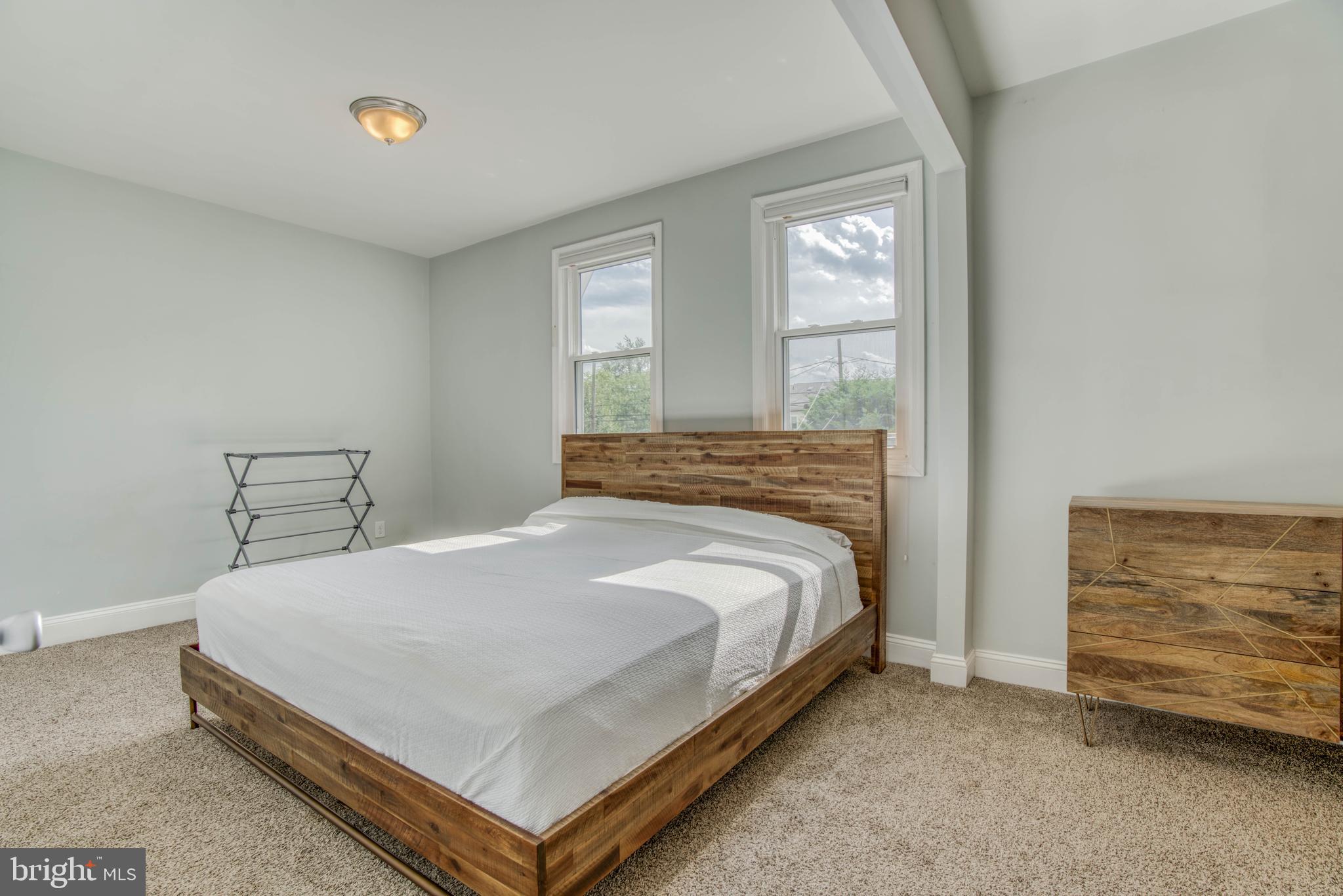 GLEN OAKS - Residential