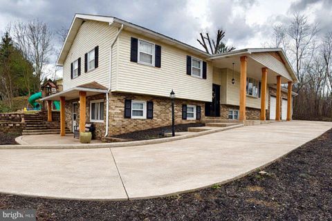 15 HIGHLAND CIRCLE ETTERS PA 17319