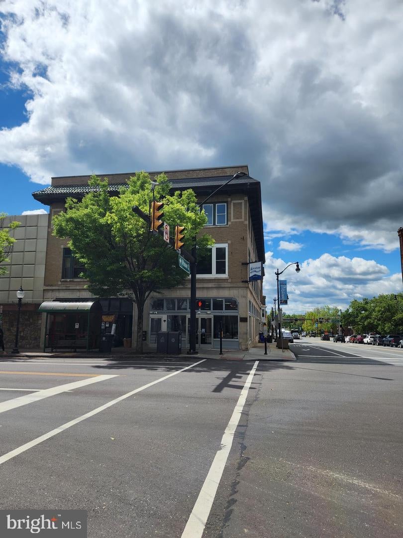 200 E HIGH STREET 3A