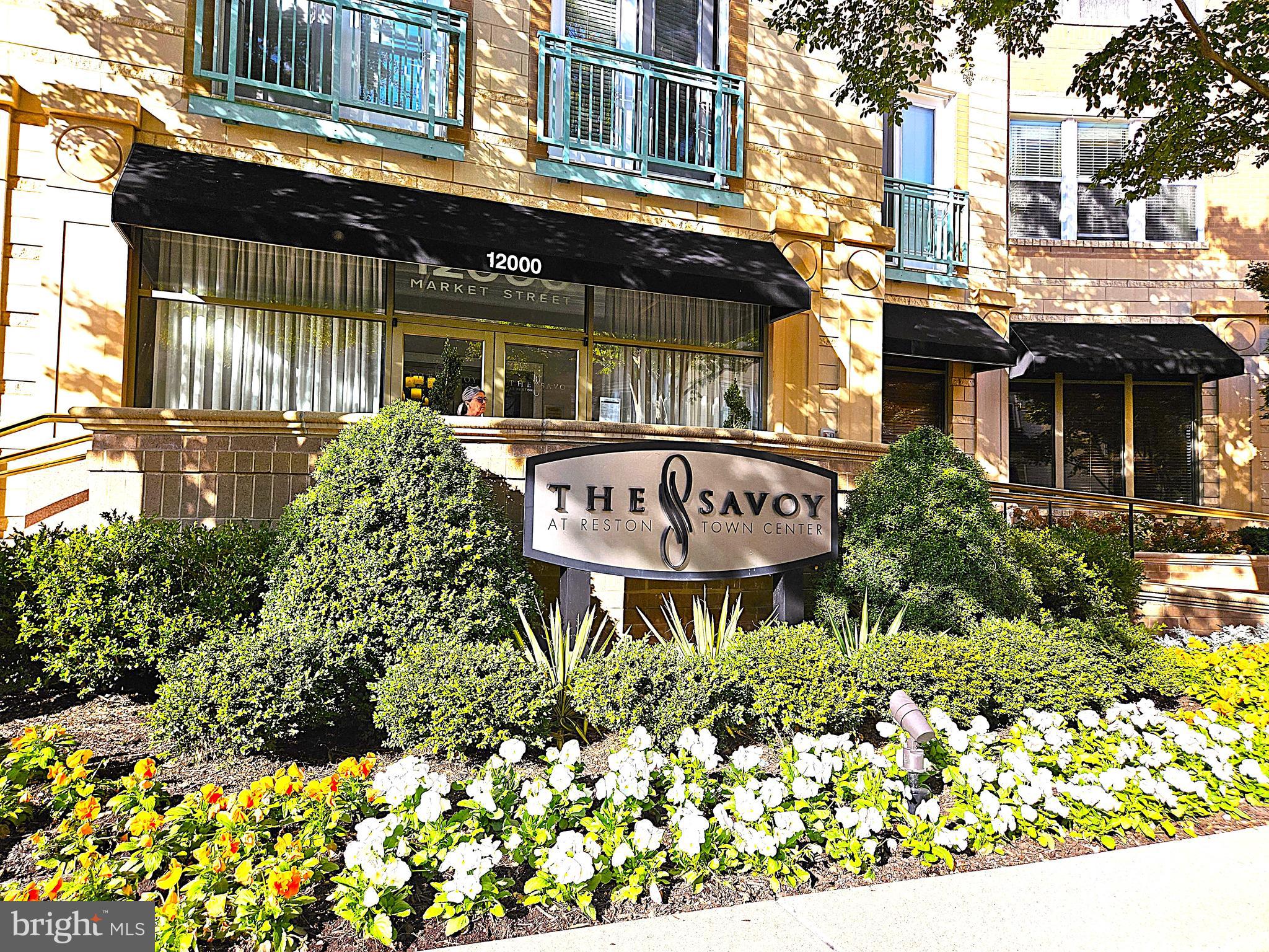 SAVOY AT RESTON TOWN CENTER - Residential