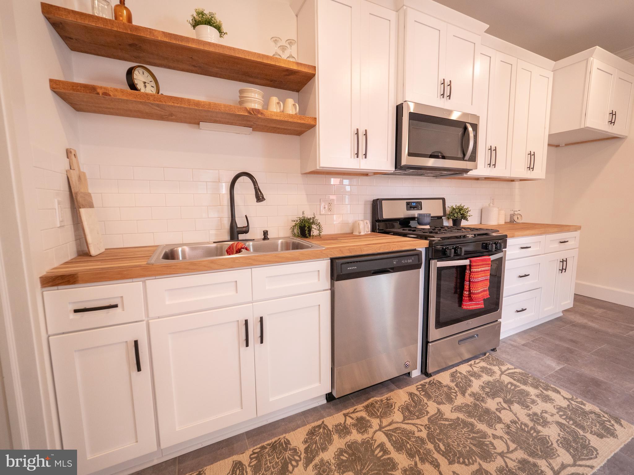 WEST END LANCASTER - Residential
