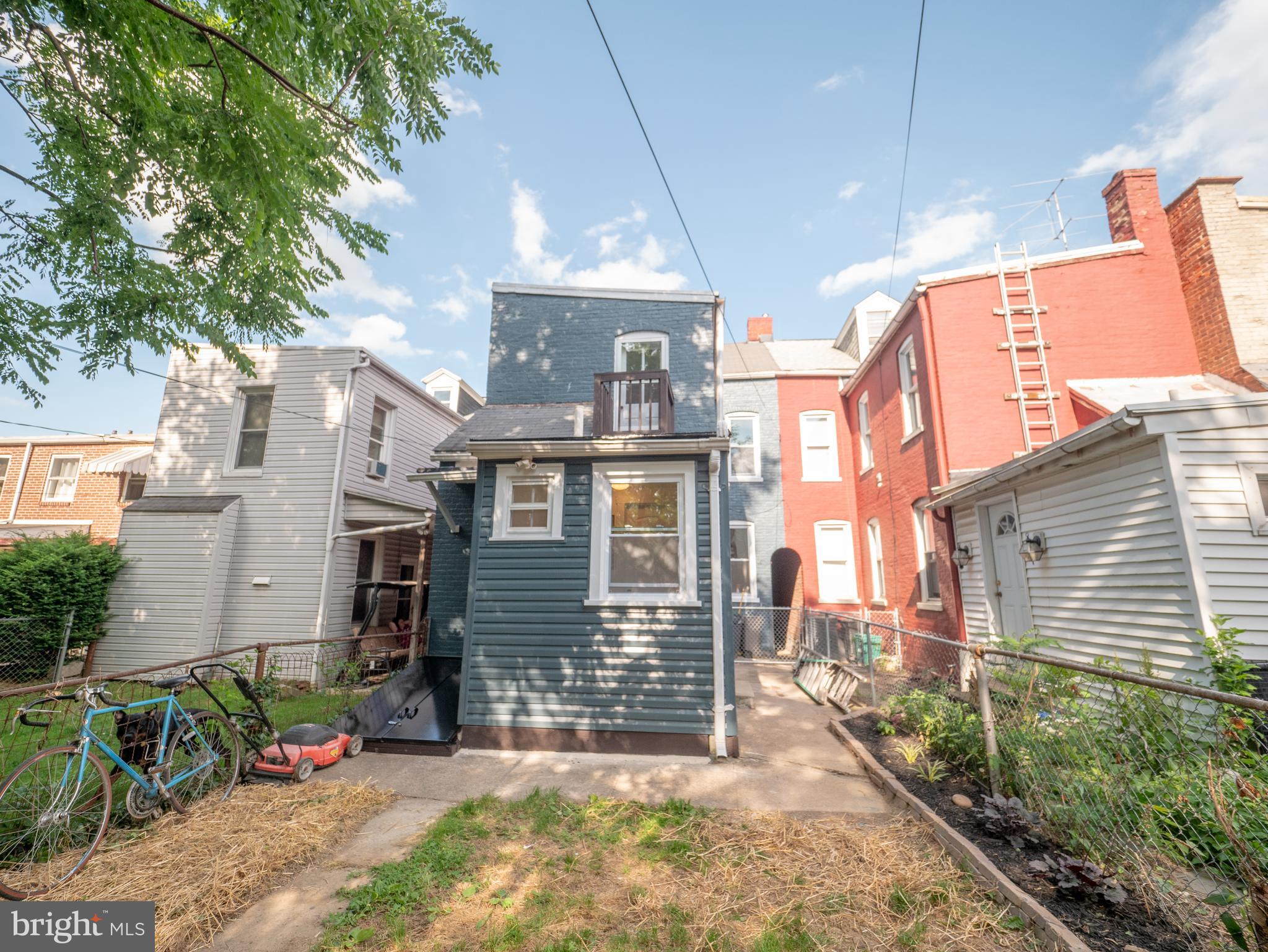 WEST END LANCASTER - Residential