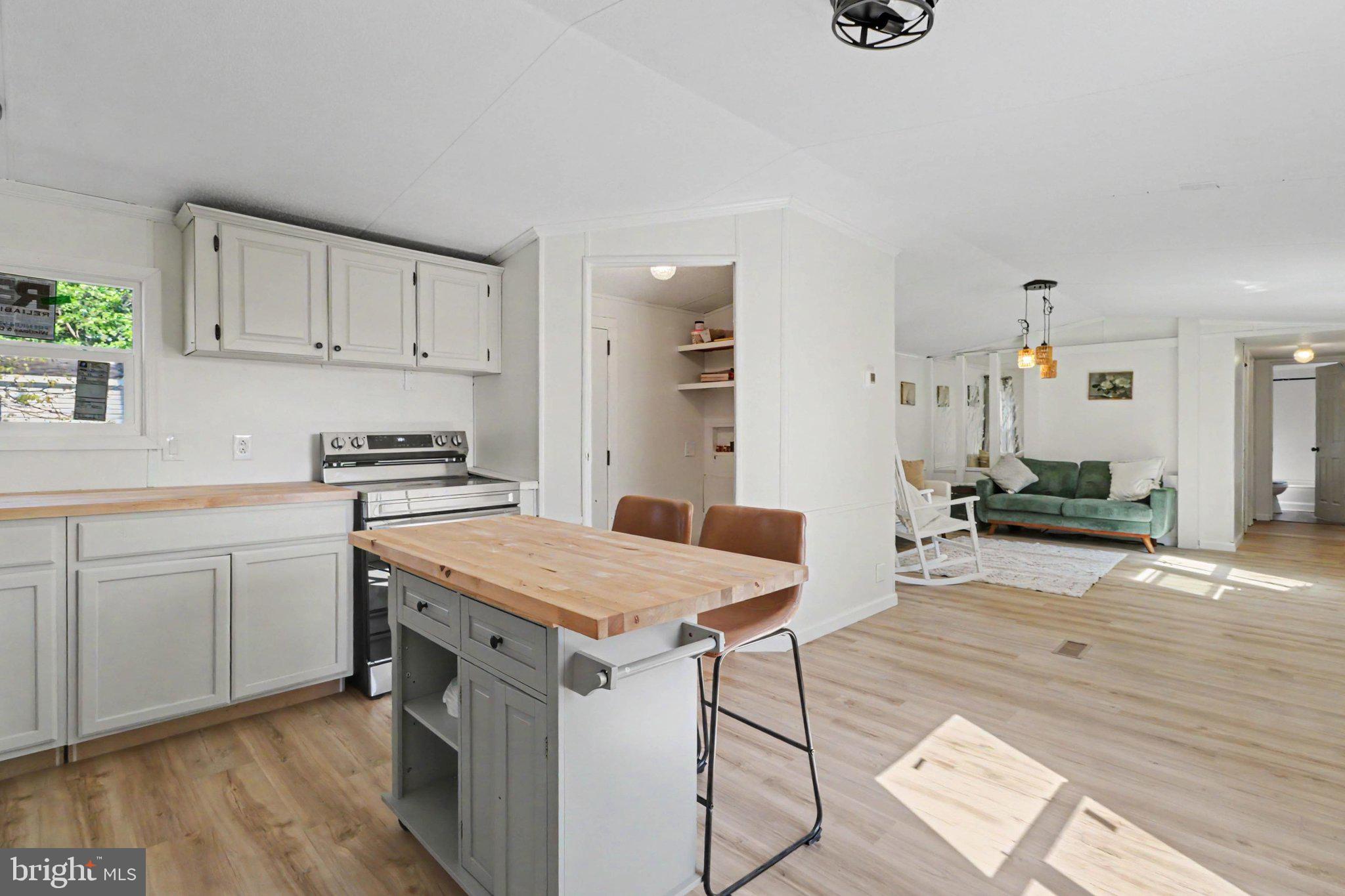 CONODOGUINET MOBILE ESTATES - Residential
