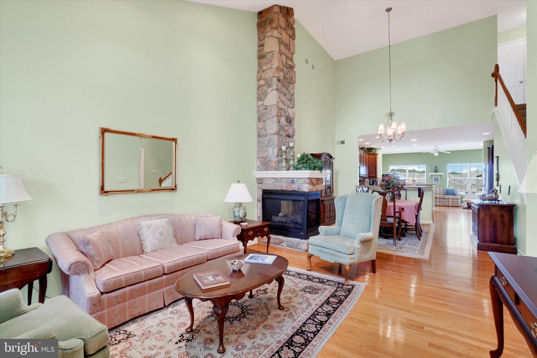 113 SHETLAND DRIVE