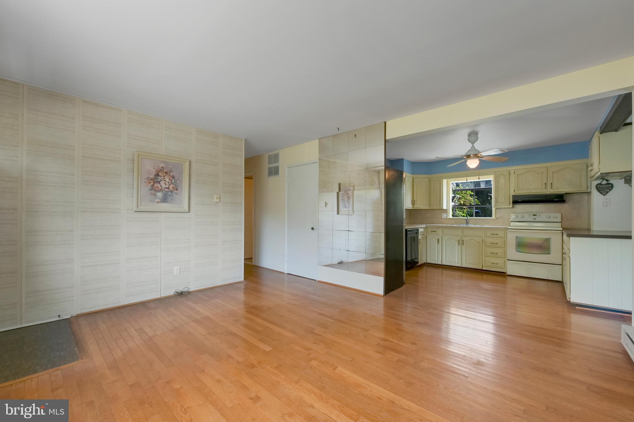 HOLLY HILL HARBOR - Residential