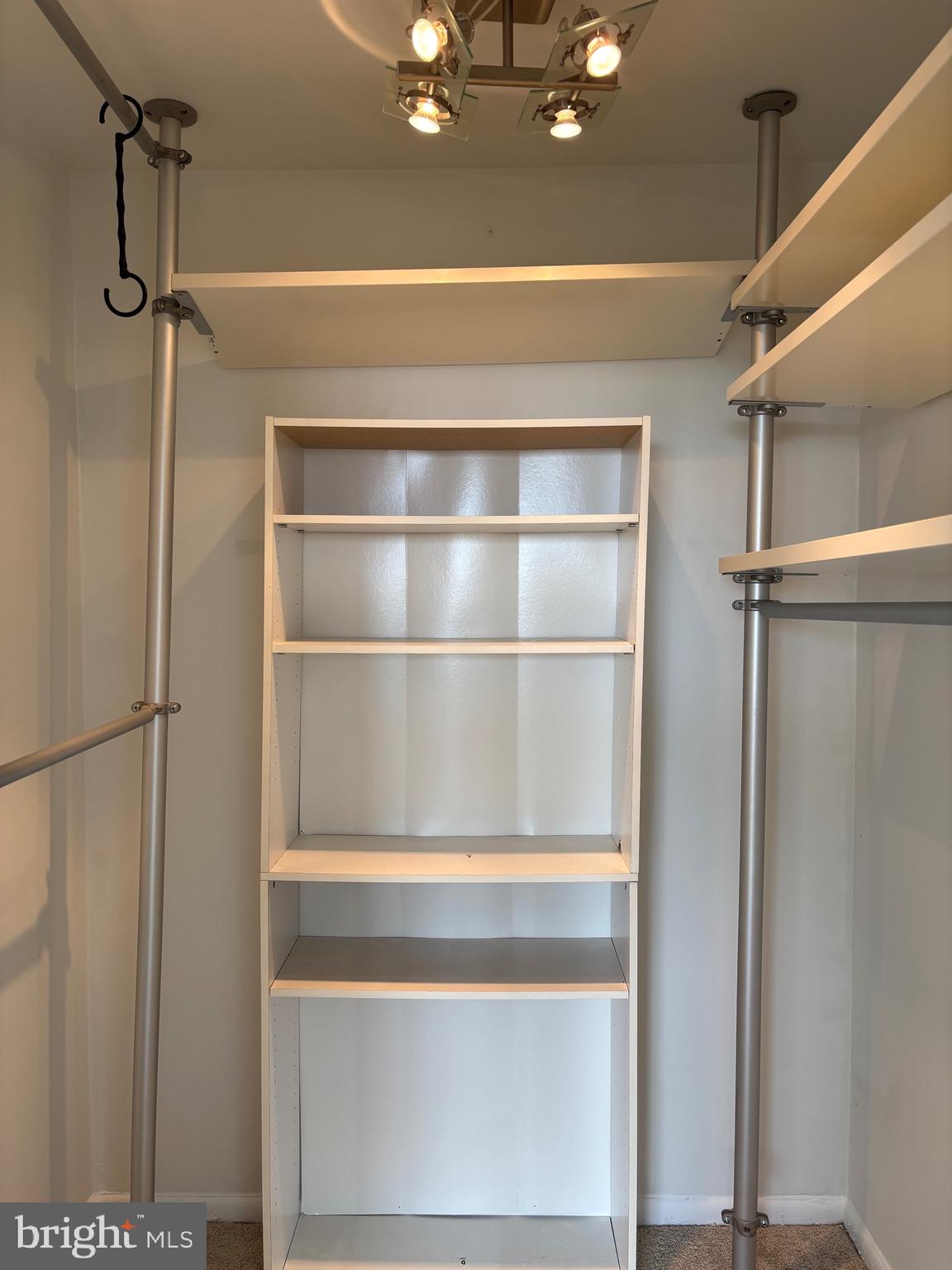 SEVILLE - Residential Lease