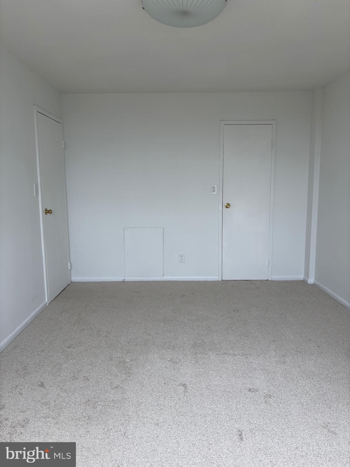 SEVILLE - Residential Lease