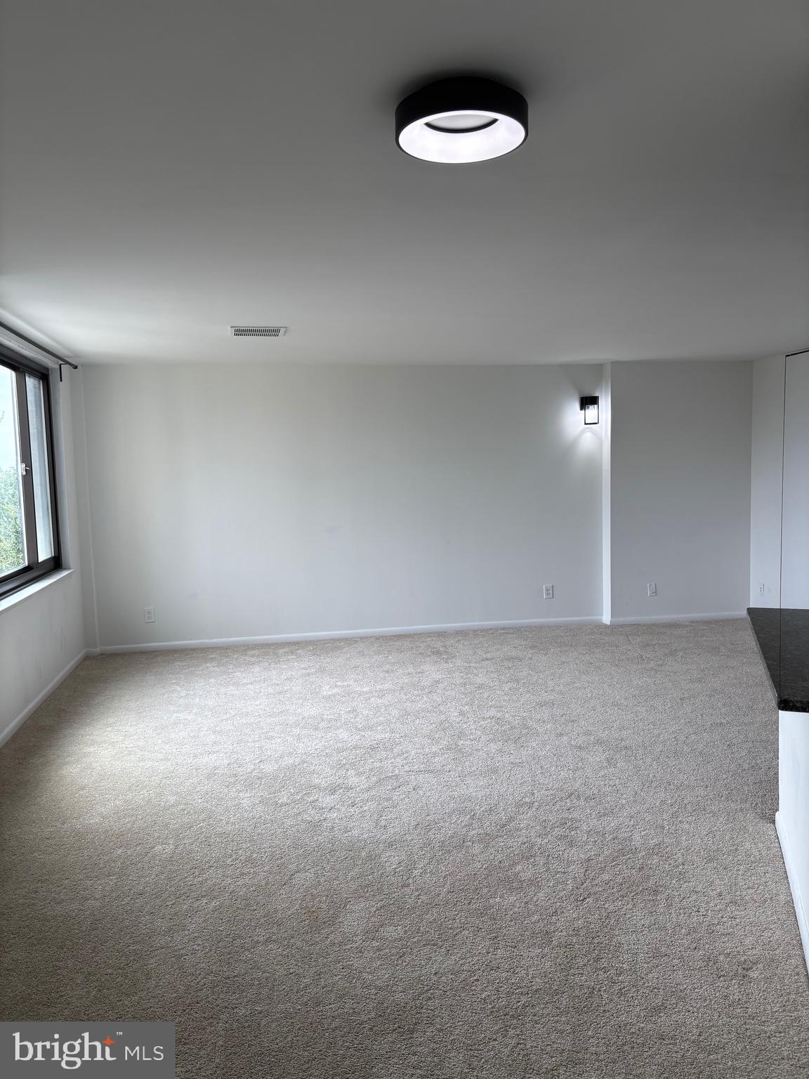 SEVILLE - Residential Lease