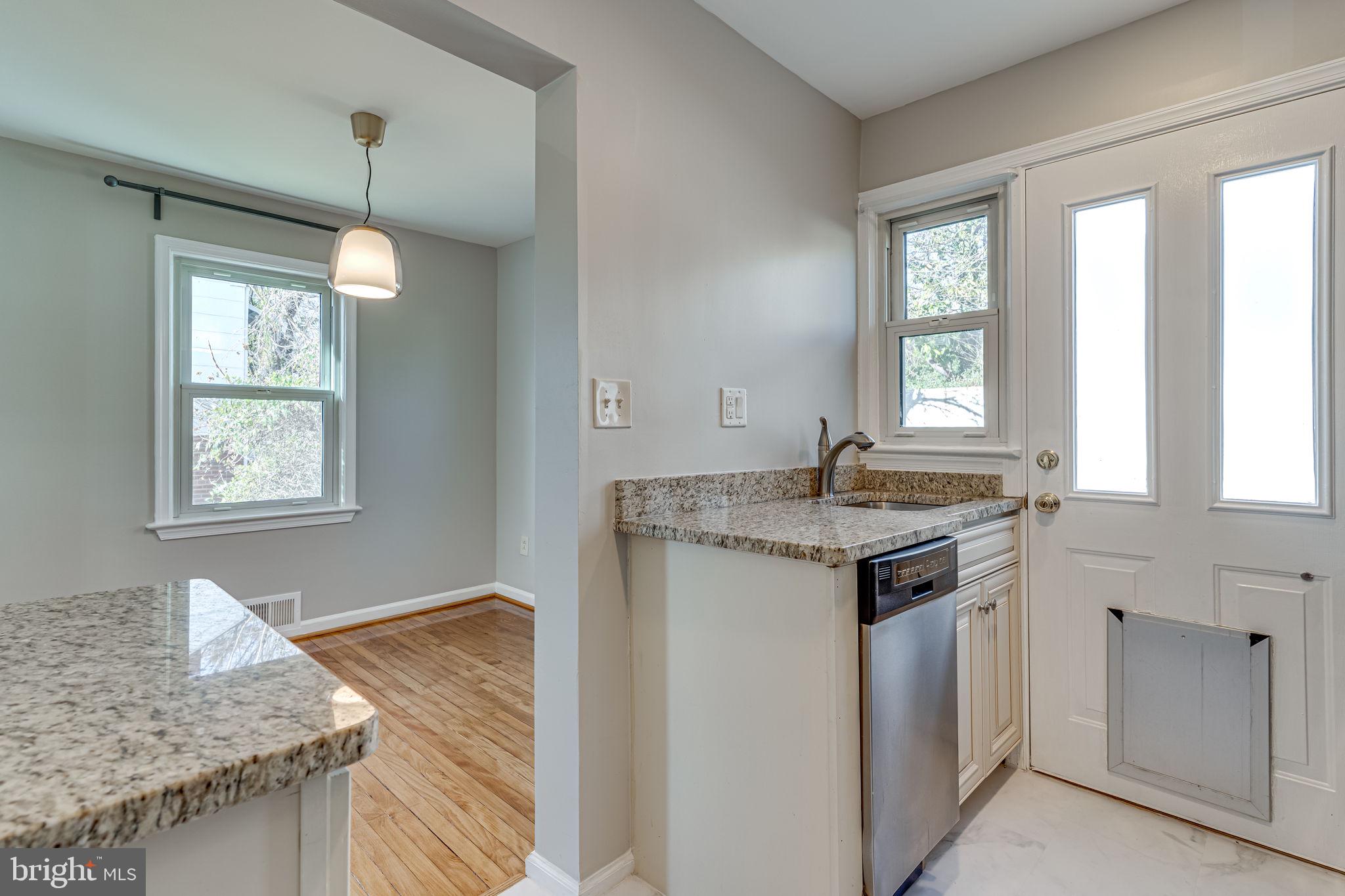 JEFFERSON MANOR - Residential Lease