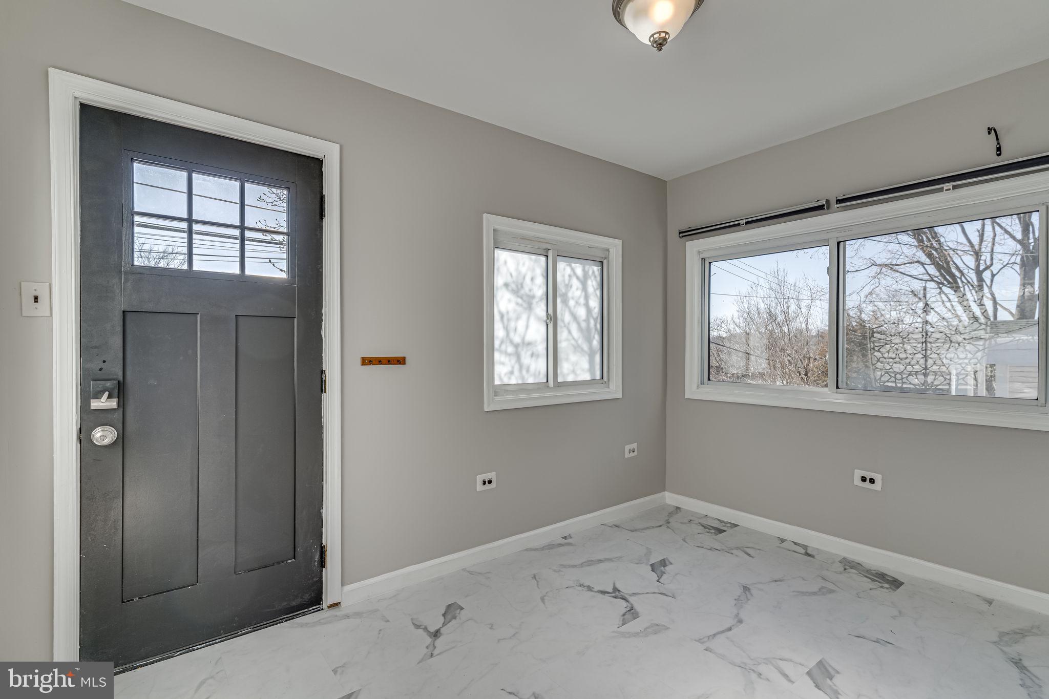 JEFFERSON MANOR - Residential Lease