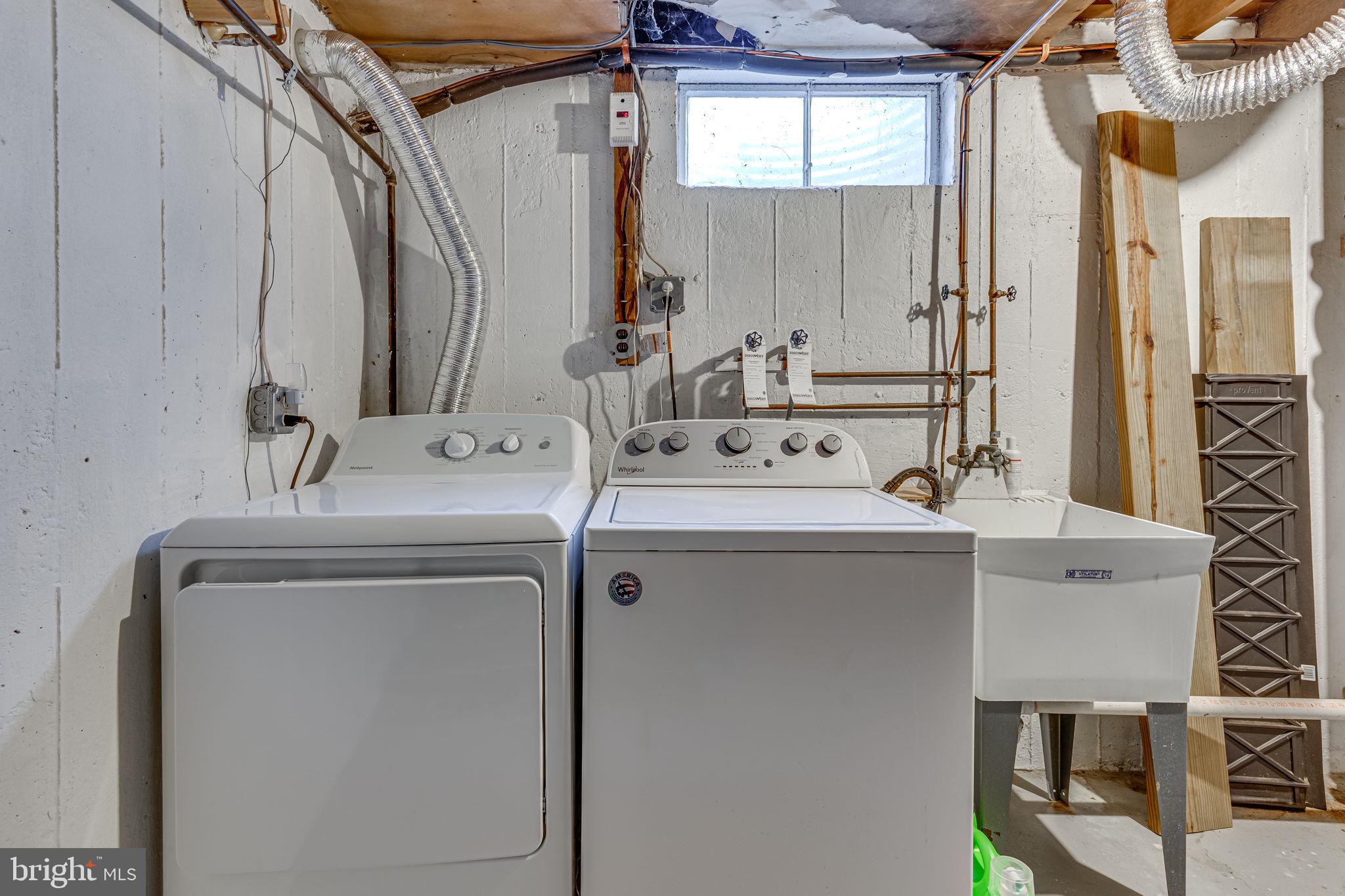 JEFFERSON MANOR - Residential Lease