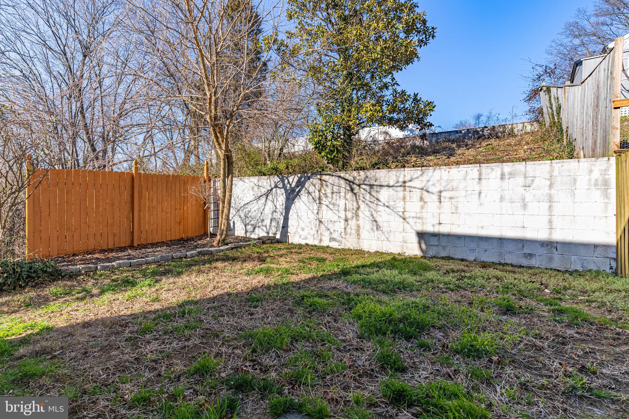 JEFFERSON MANOR - Residential Lease