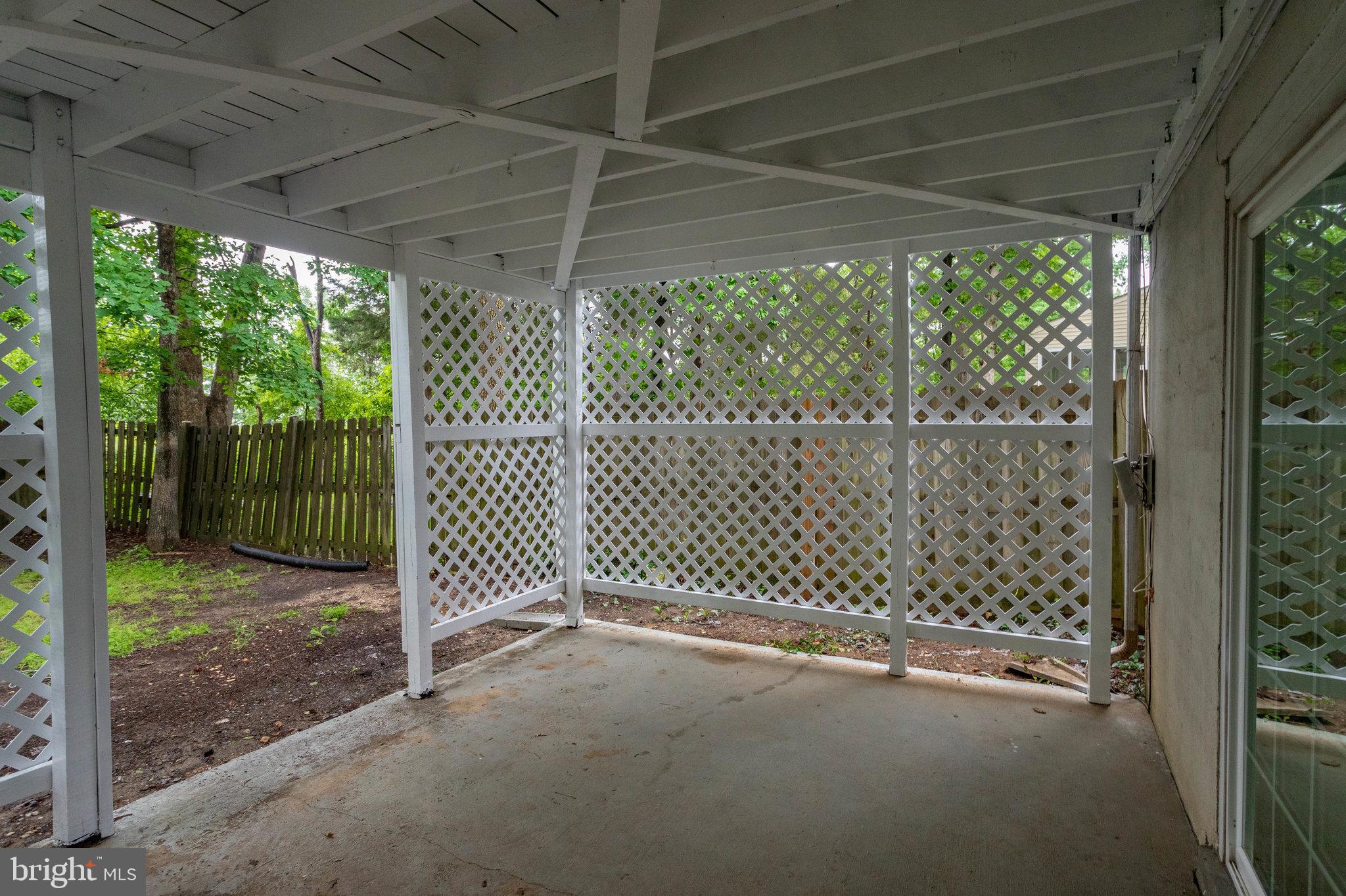 COUNTRY CLUB/LAKE MONTCLAIR - Residential