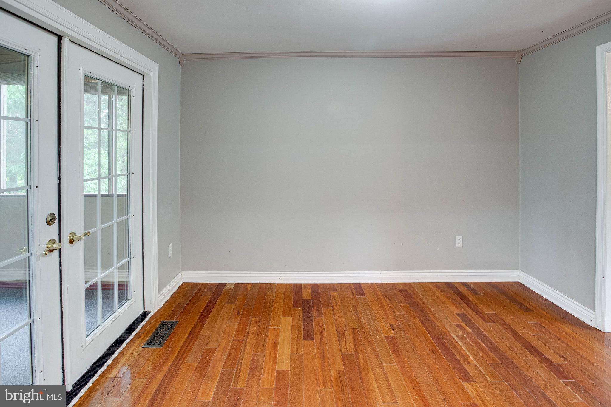 COUNTRY CLUB/LAKE MONTCLAIR - Residential