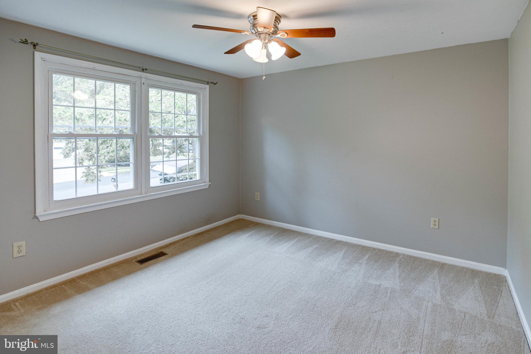 COUNTRY CLUB/LAKE MONTCLAIR - Residential