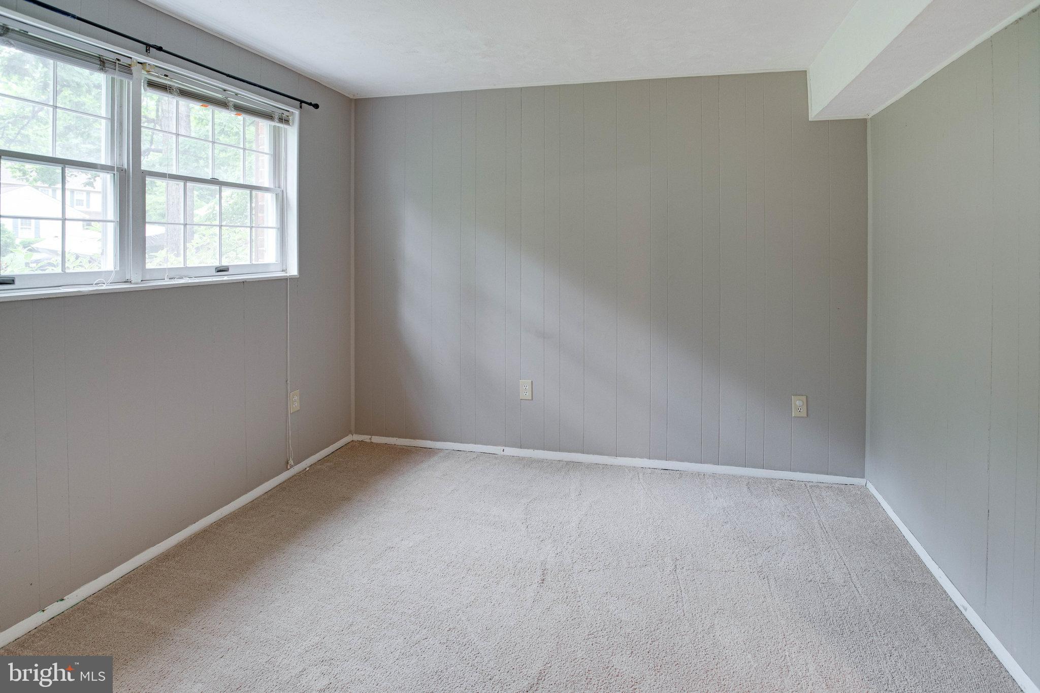 COUNTRY CLUB/LAKE MONTCLAIR - Residential