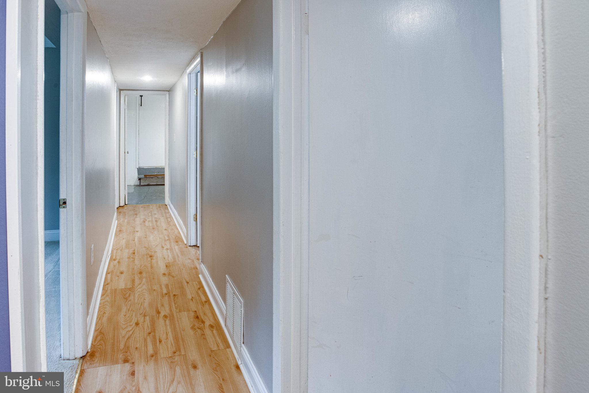 COUNTRY CLUB/LAKE MONTCLAIR - Residential