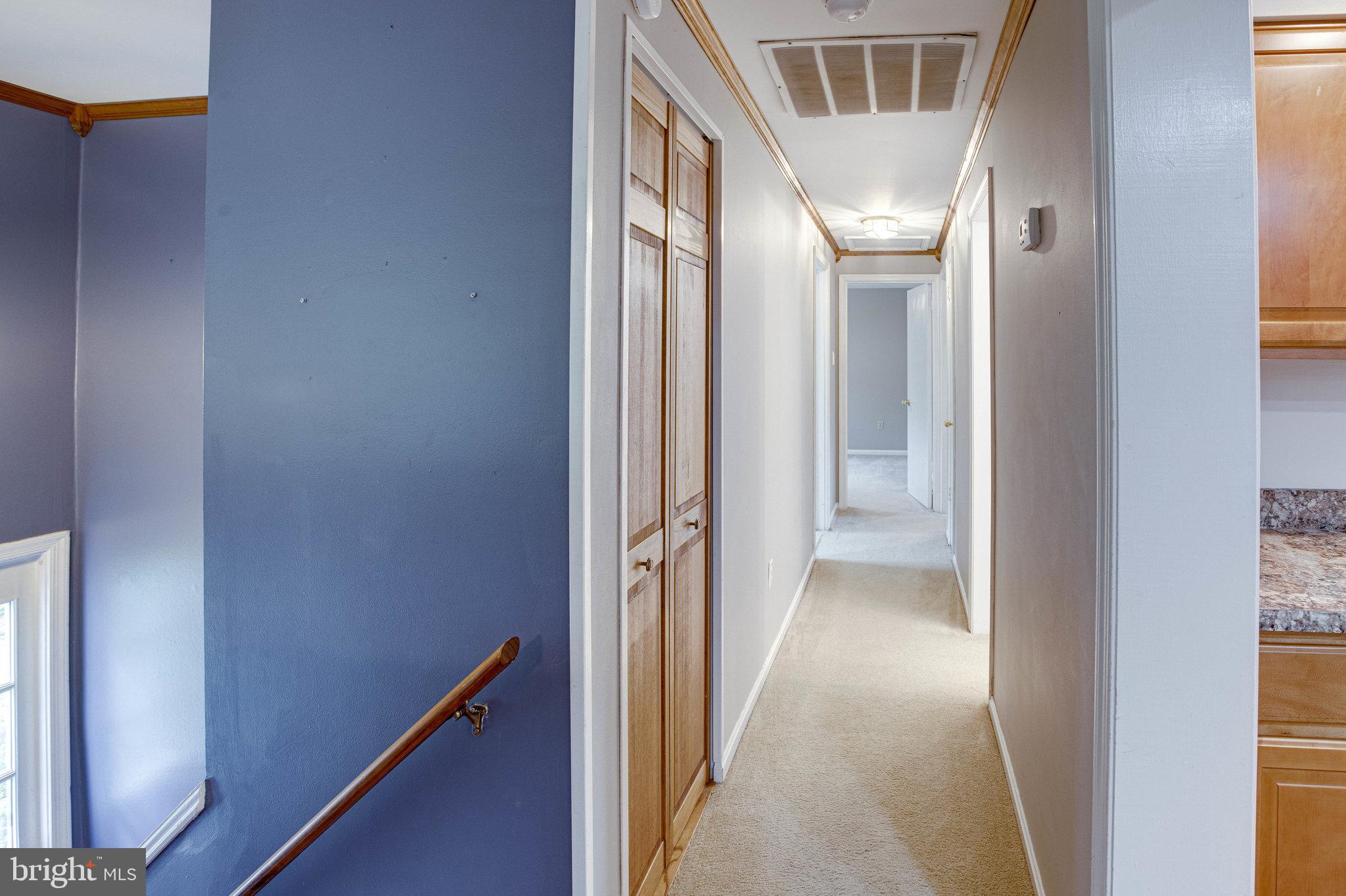 COUNTRY CLUB/LAKE MONTCLAIR - Residential