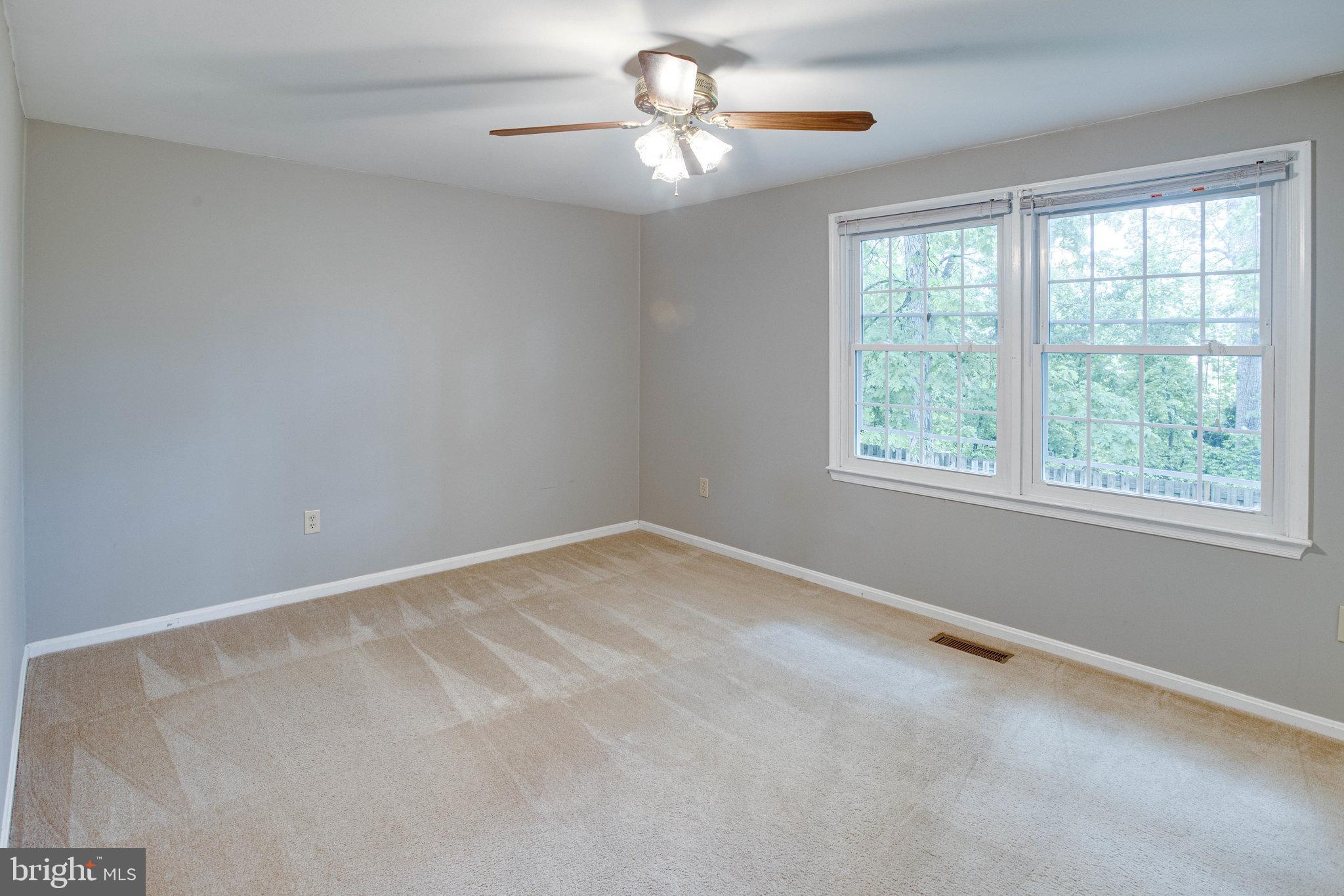 COUNTRY CLUB/LAKE MONTCLAIR - Residential