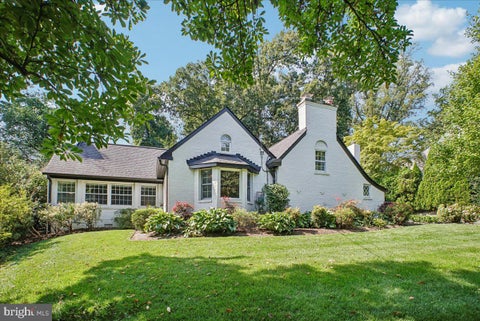 Photo of 3830 N Upland Street, ARLINGTON, VA 22207 (MLS # VAAR2079998)