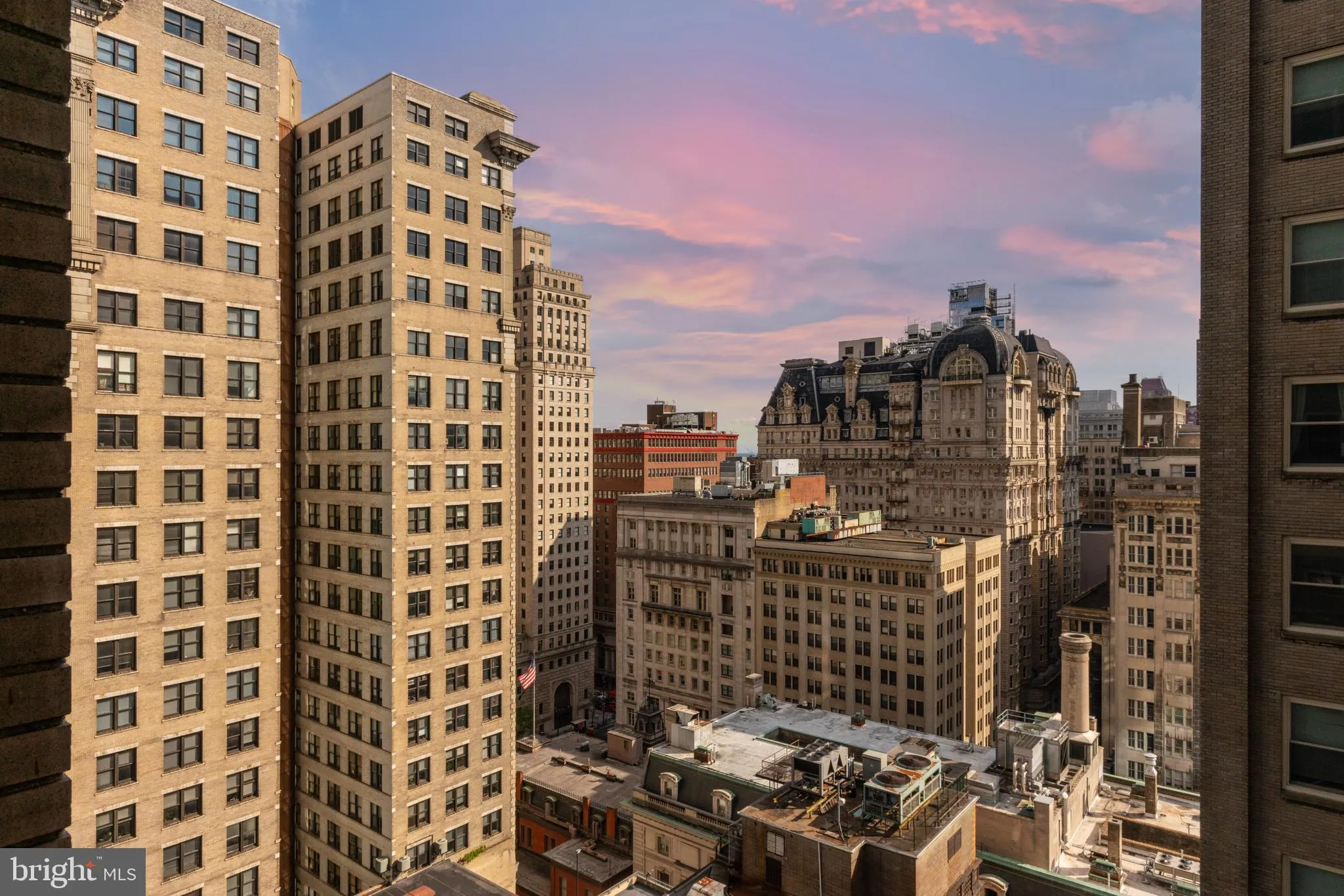 Philadelphia, Pennsylvania 19102, United States, 1 Bedroom Bedrooms, ,1 BathroomBathrooms,Residential,Active,96831