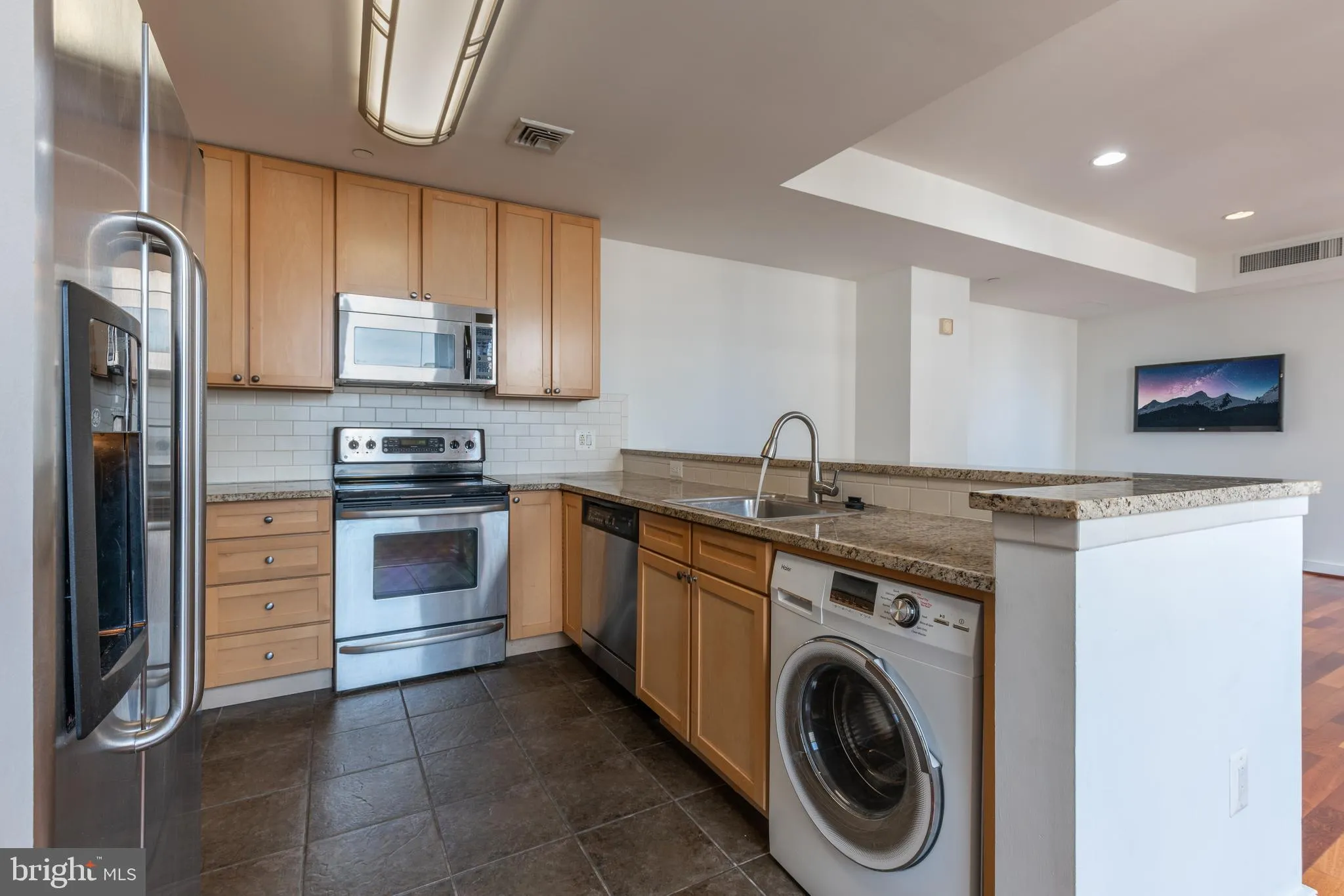 Philadelphia, Pennsylvania 19102, United States, 1 Bedroom Bedrooms, ,1 BathroomBathrooms,Residential,Active,96831