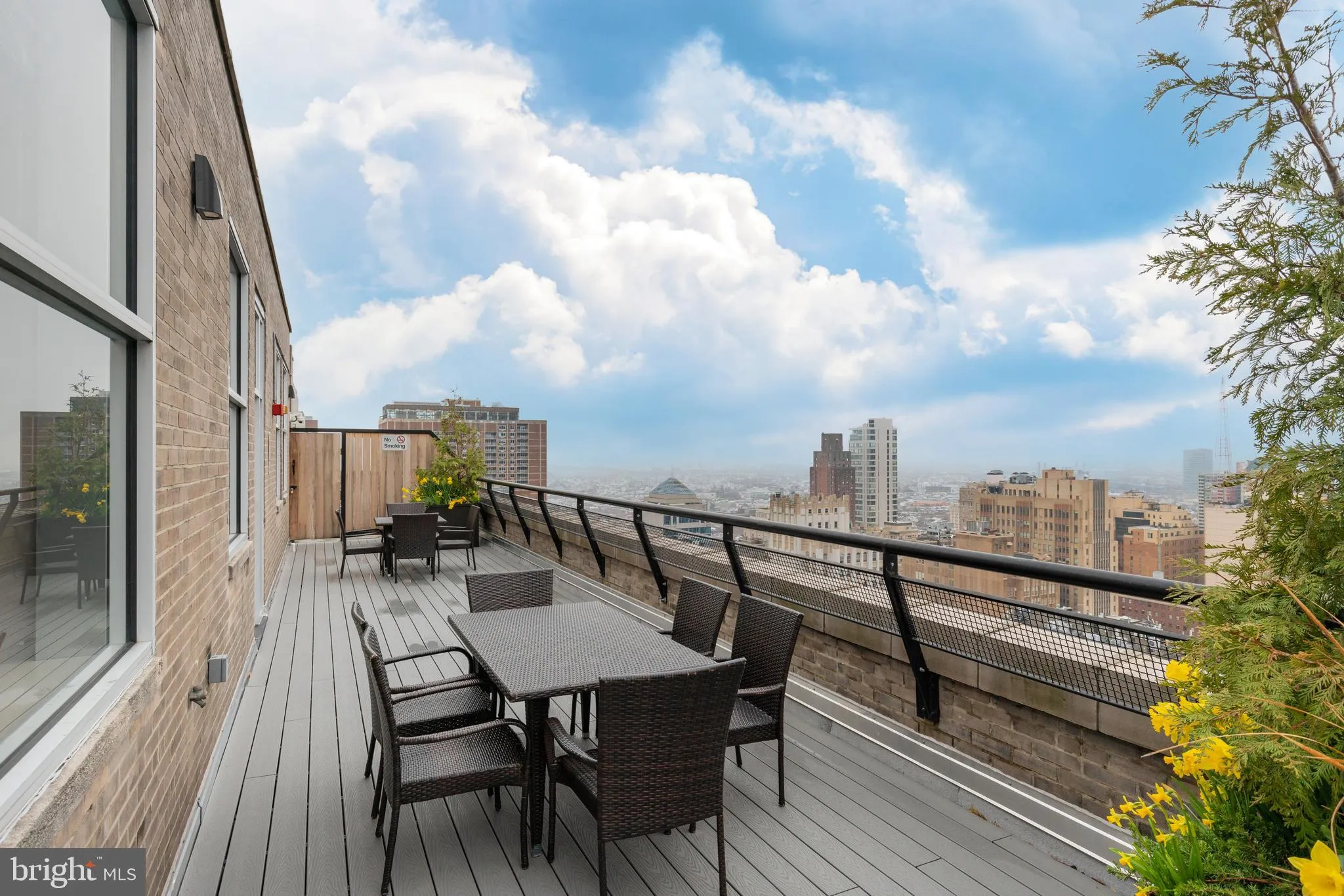 Philadelphia, Pennsylvania 19102, United States, 1 Bedroom Bedrooms, ,1 BathroomBathrooms,Residential,Active,96831