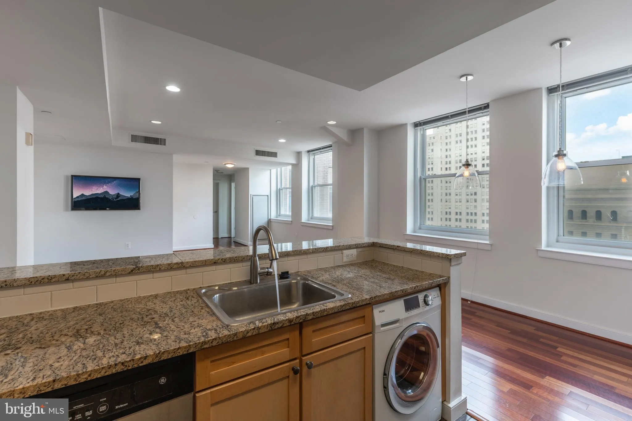 Philadelphia, Pennsylvania 19102, United States, 1 Bedroom Bedrooms, ,1 BathroomBathrooms,Residential,Active,96831