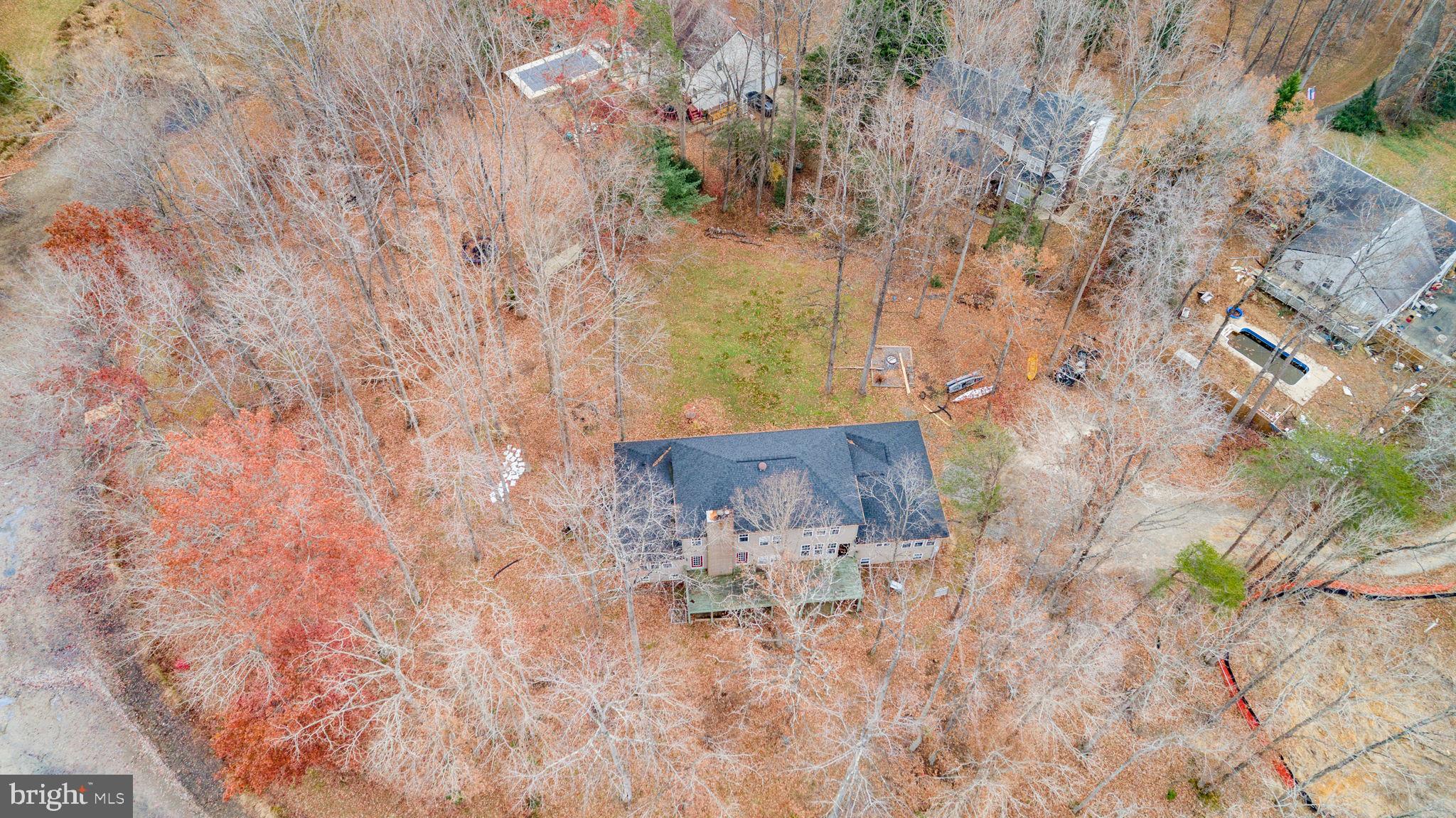 7905 E ROBERT E LEE COURT