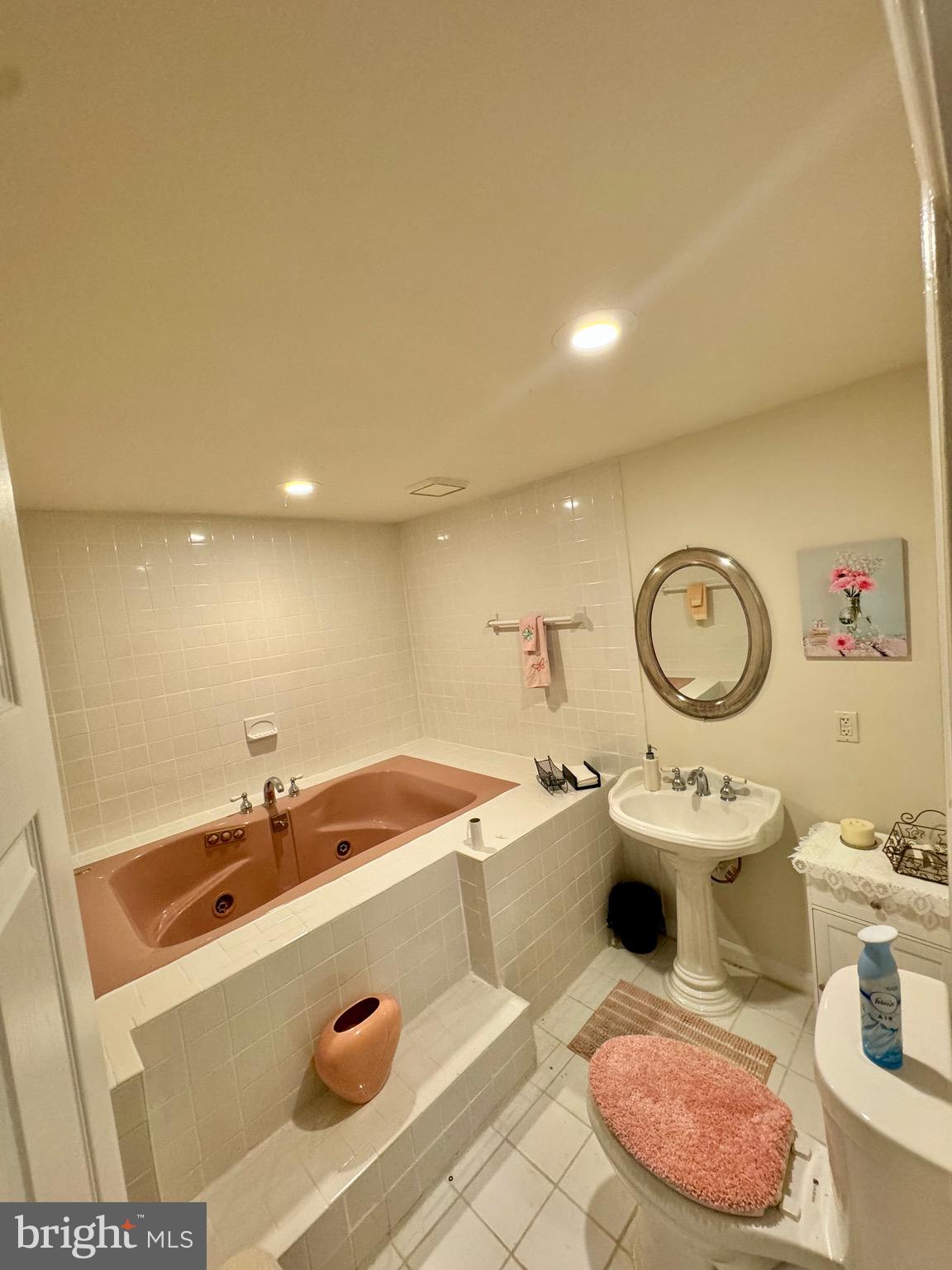 PINE TREE - Residential