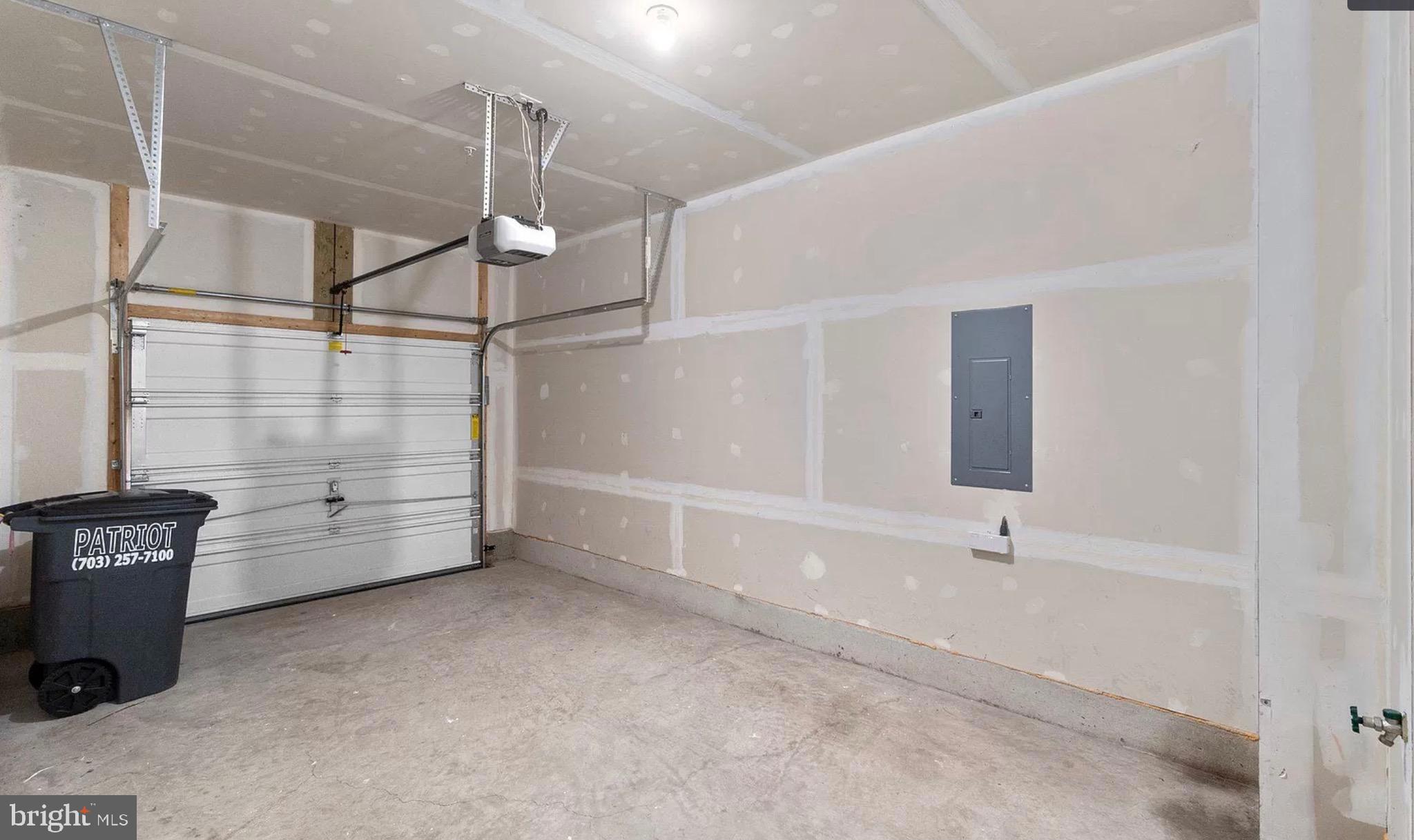 25552 CASALE TERRACE