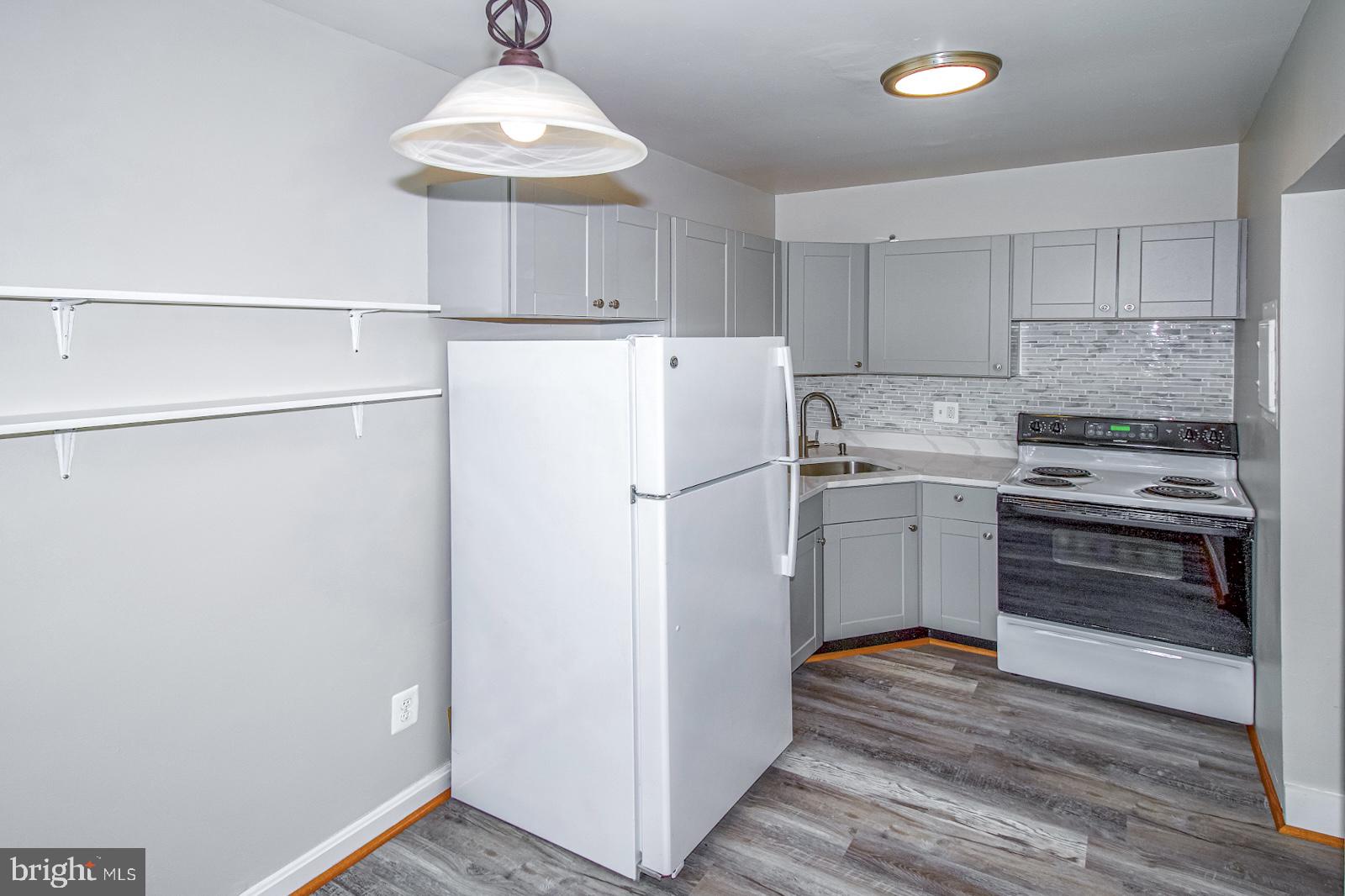 COLONIAL VILLAGE - Residential Lease