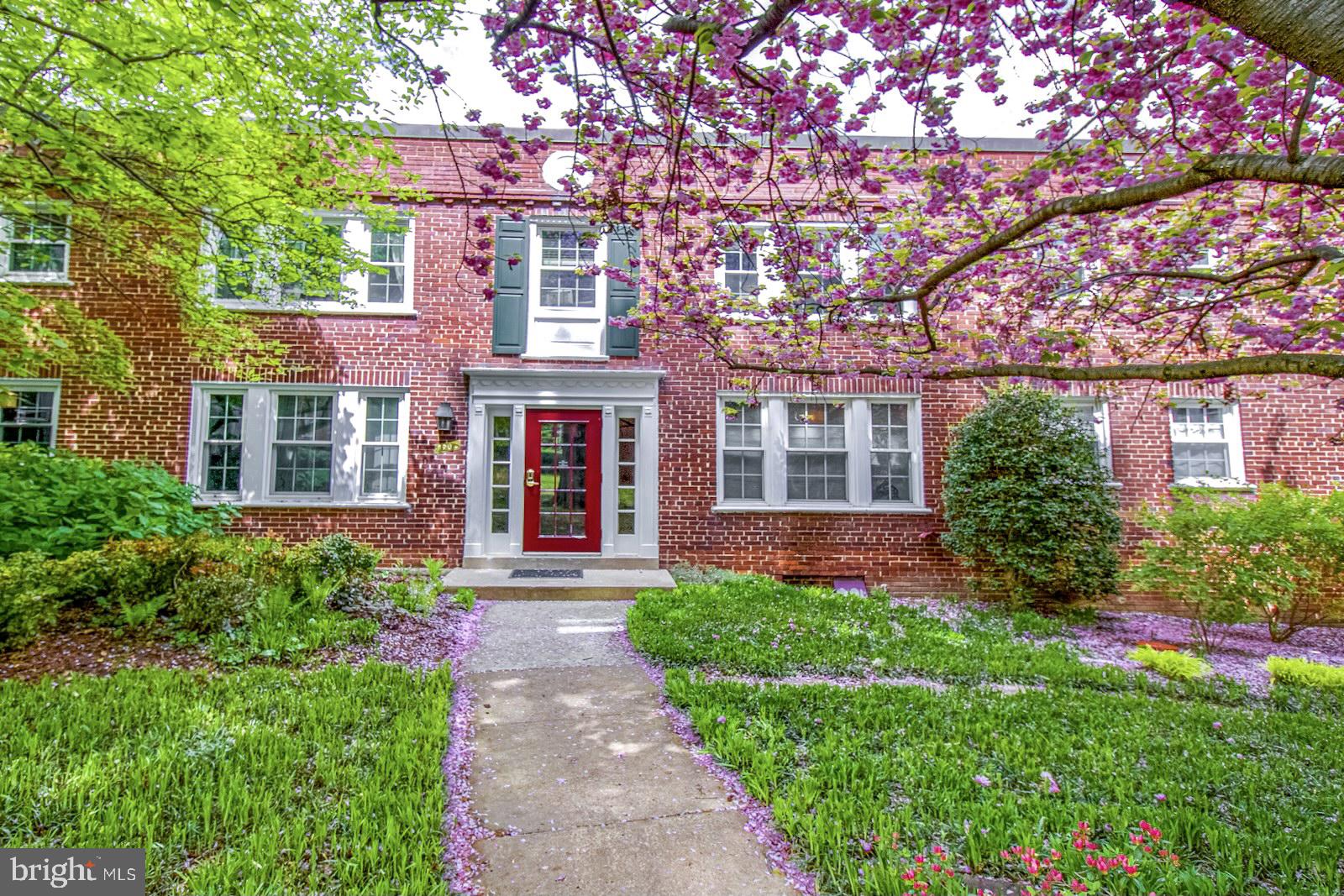 COLONIAL VILLAGE - Residential Lease