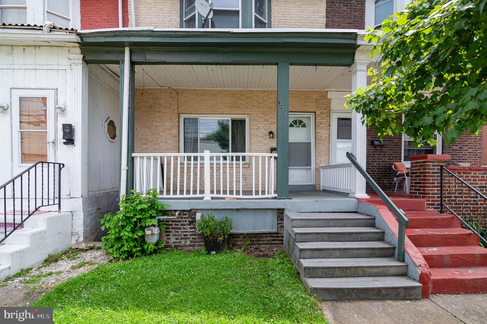 321 S 18TH STREET