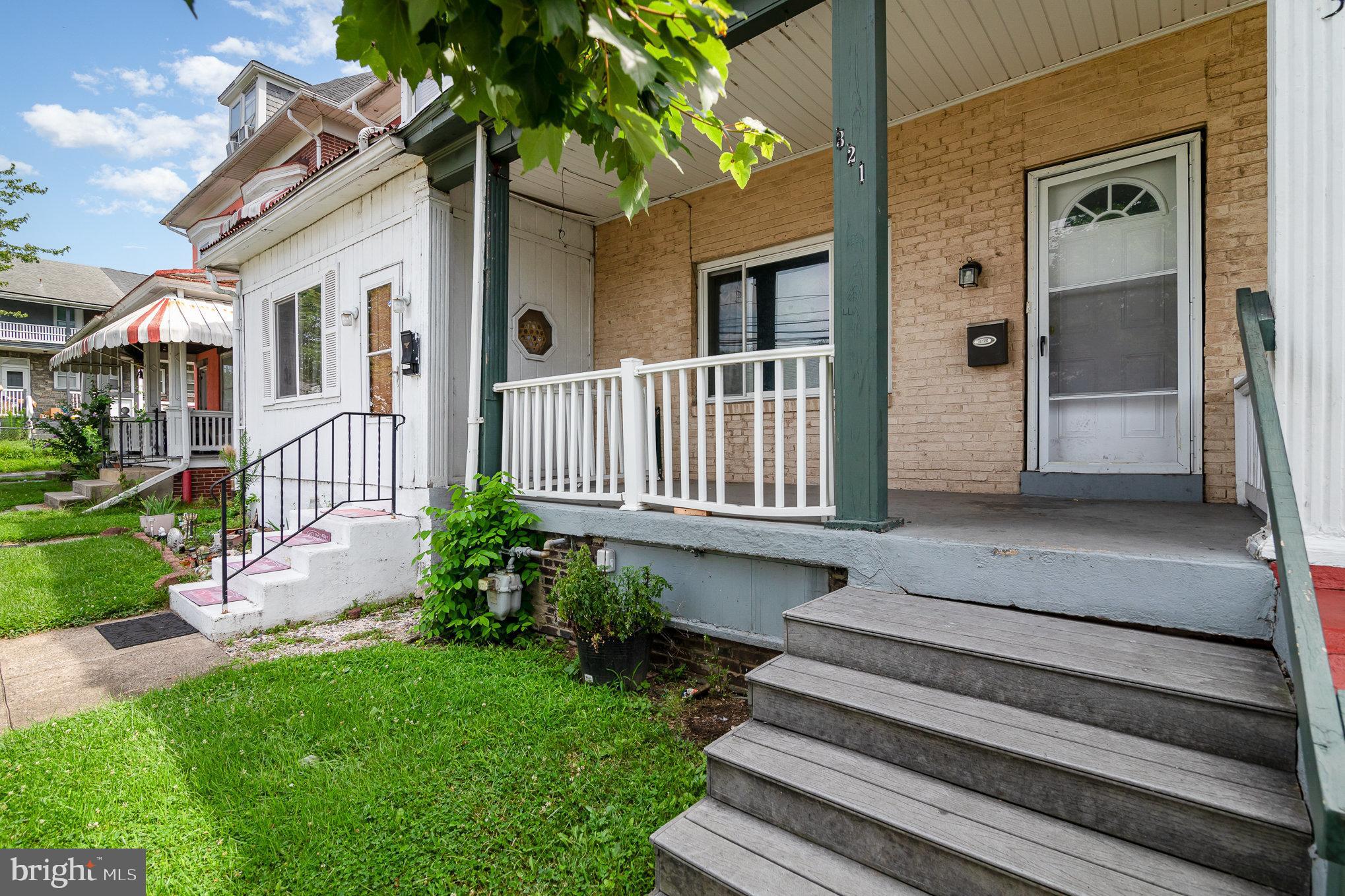 321 S 18TH STREET