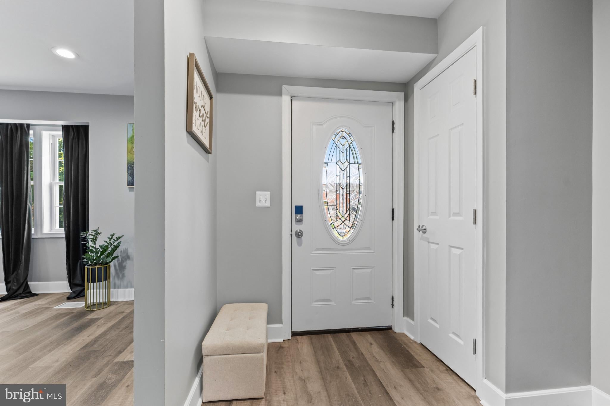209 W EDGEVALE ROAD