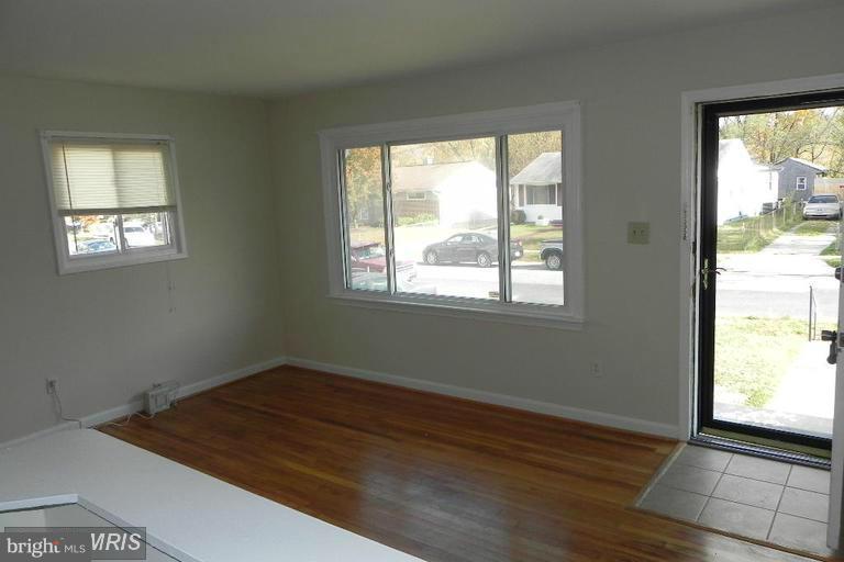 NORTH FORESTVILLE - Residential Lease