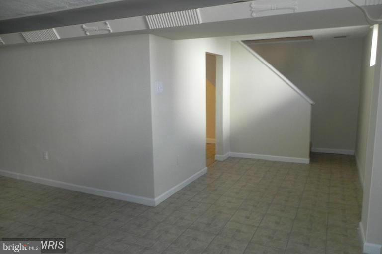 NORTH FORESTVILLE - Residential Lease