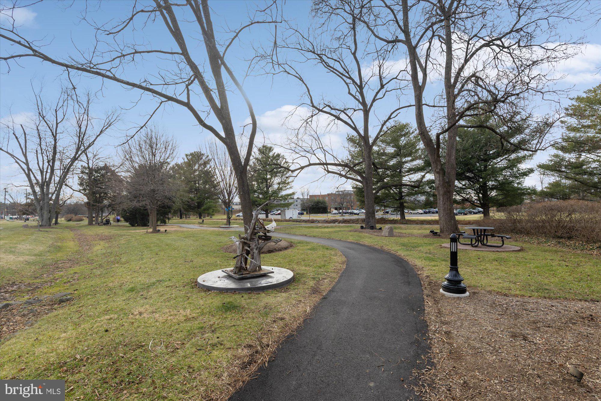 CRESCENT PLACE - Residential