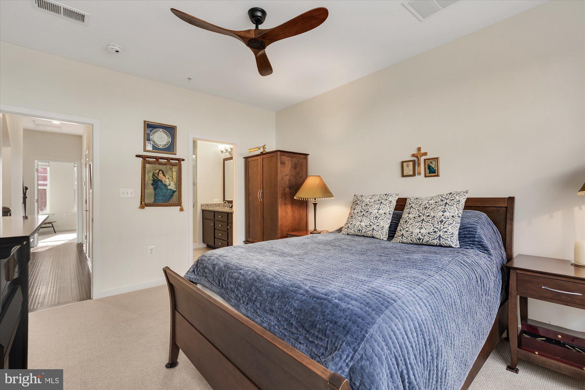 CRESCENT PLACE - Residential