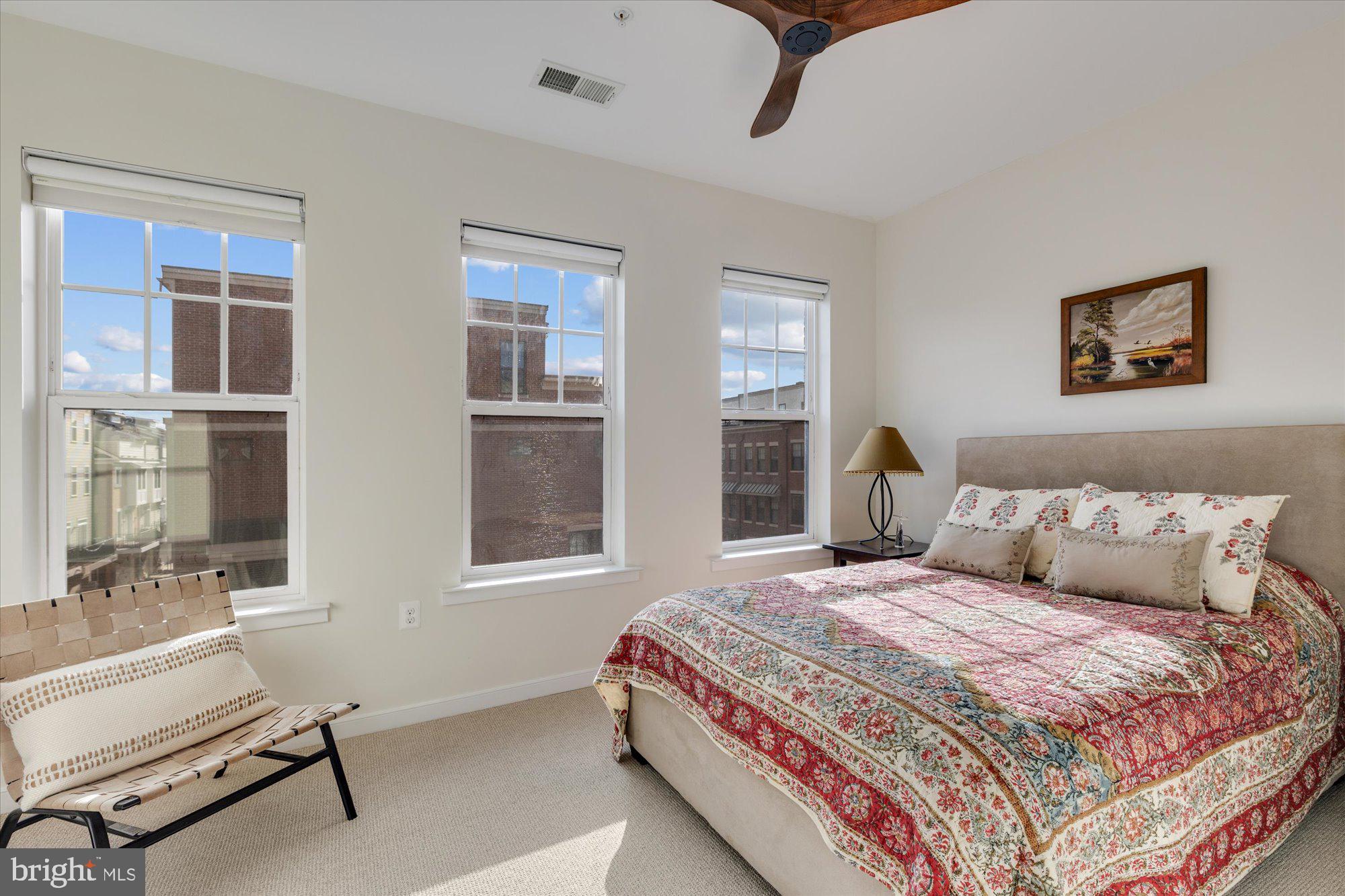 CRESCENT PLACE - Residential