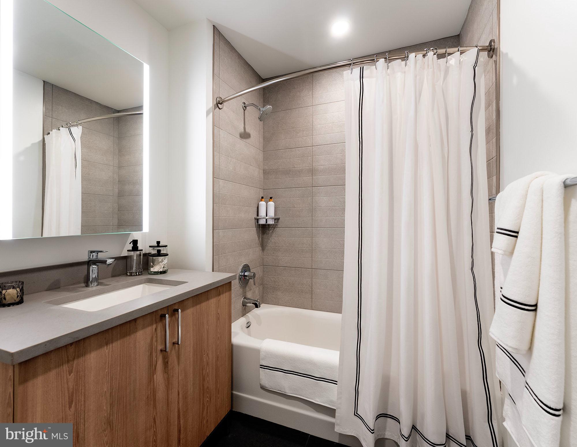 WASHINGTON SQ - Residential Lease