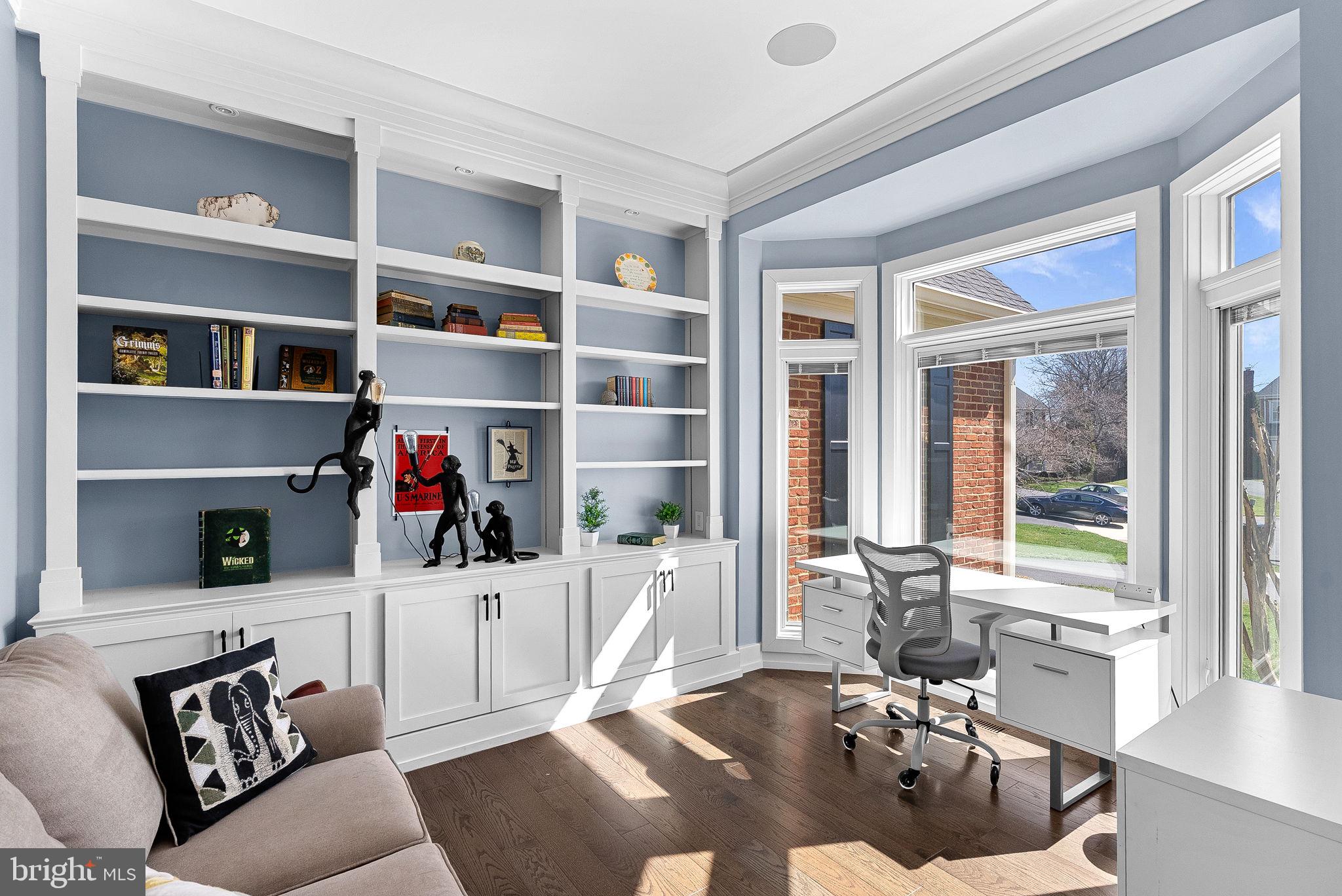 VANTAGE POINTE - Residential
