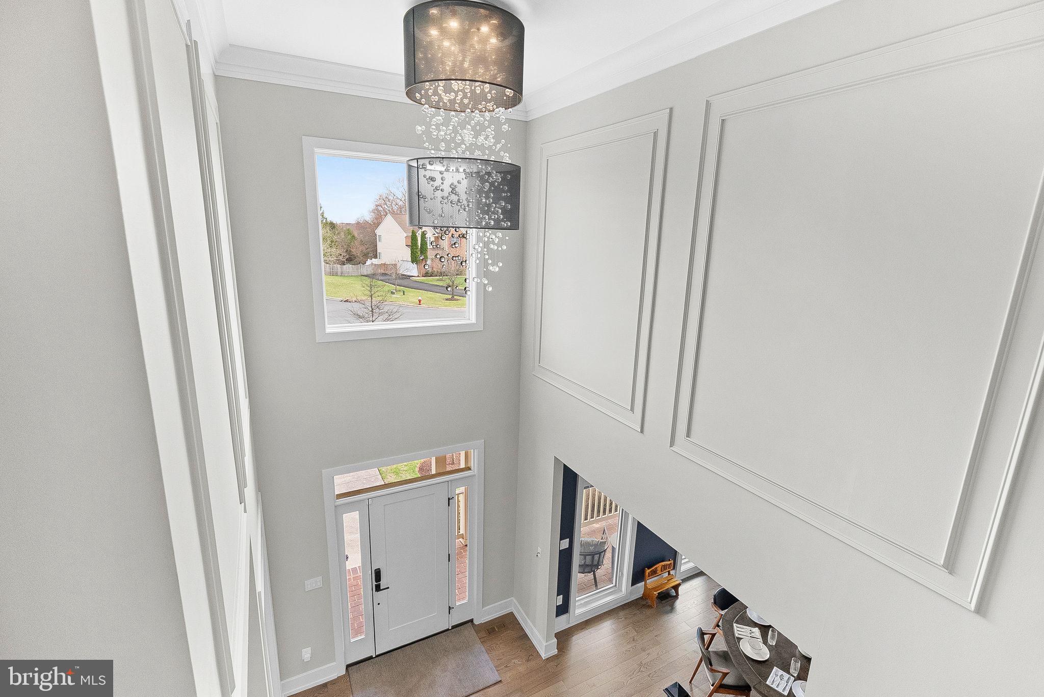 VANTAGE POINTE - Residential