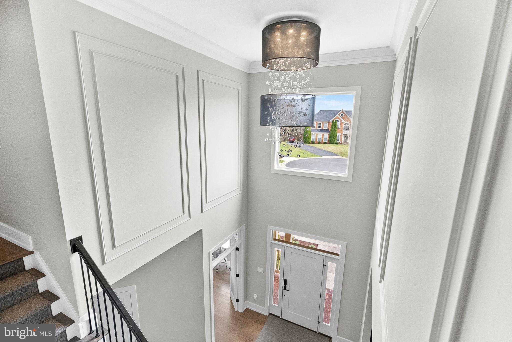 VANTAGE POINTE - Residential