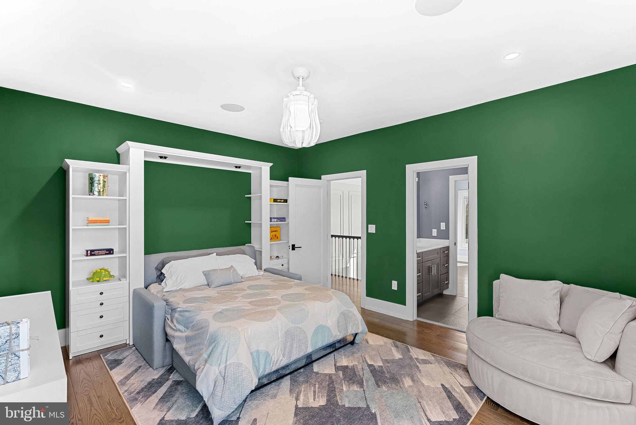 VANTAGE POINTE - Residential