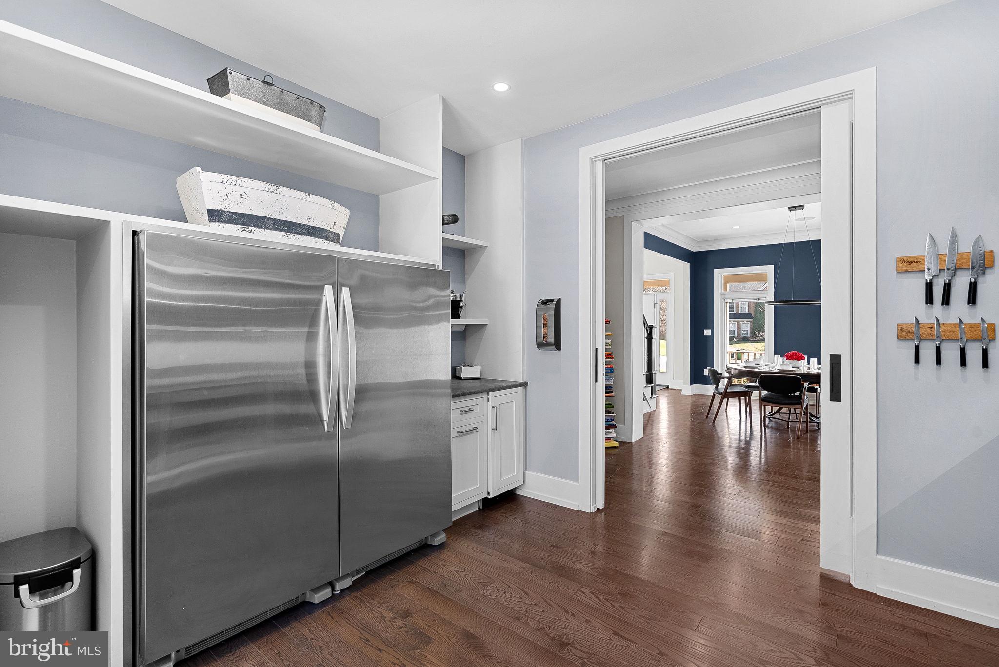VANTAGE POINTE - Residential
